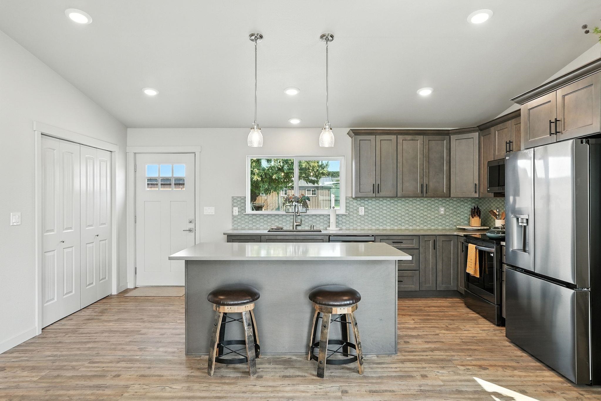 5325 N Vincent Rd - Photo 12