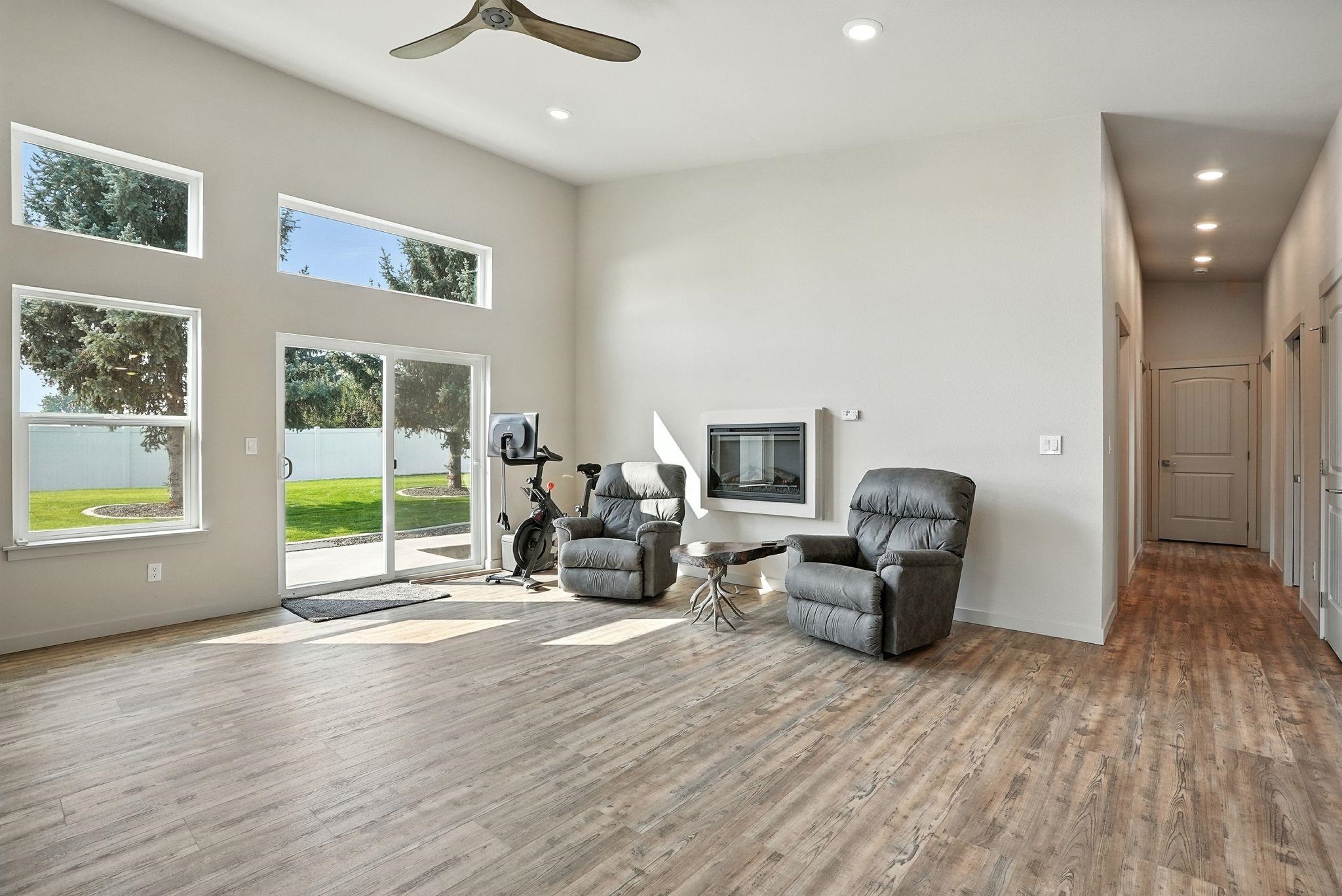 5325 N Vincent Rd - Photo 17
