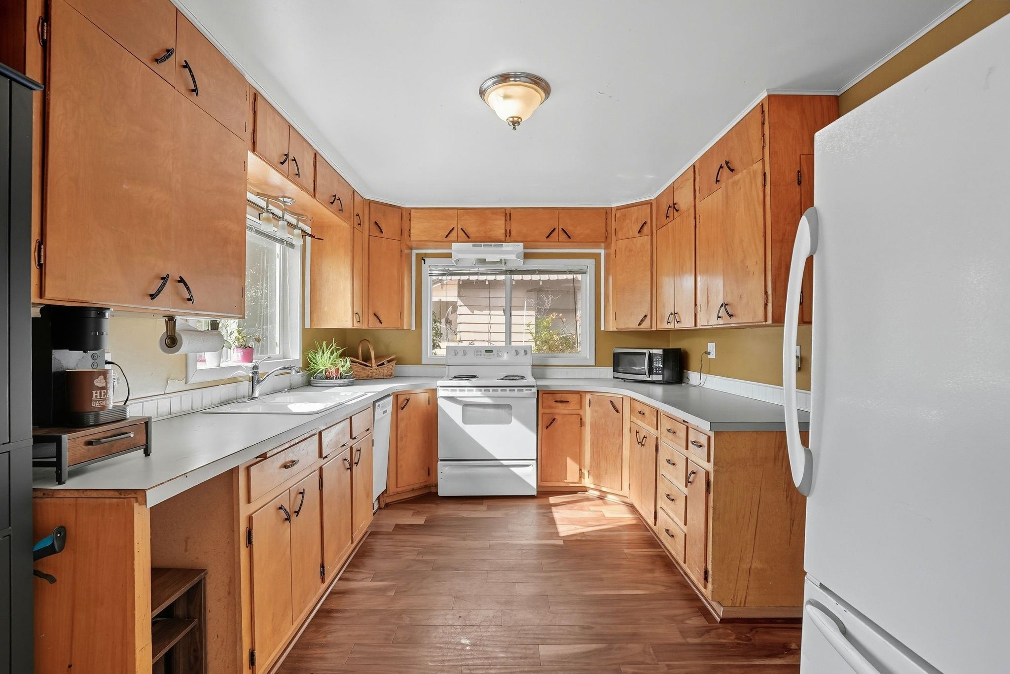 103 E Houghton St - Photo 10