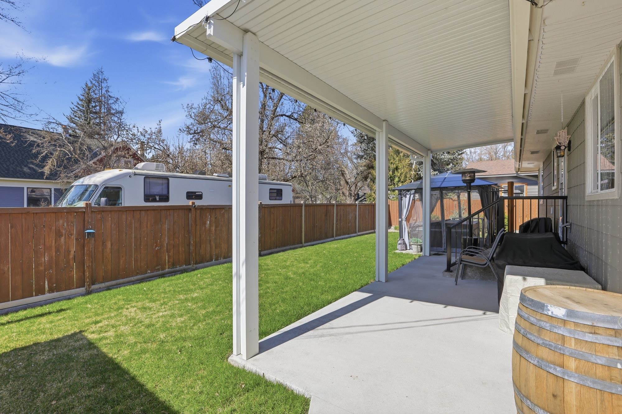 613 N Main St - Photo 20