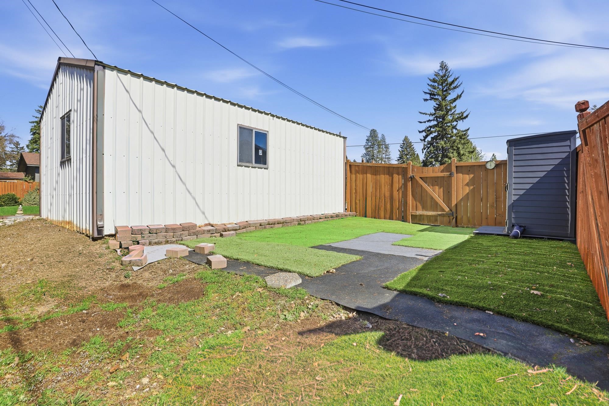 613 N Main St - Photo 25