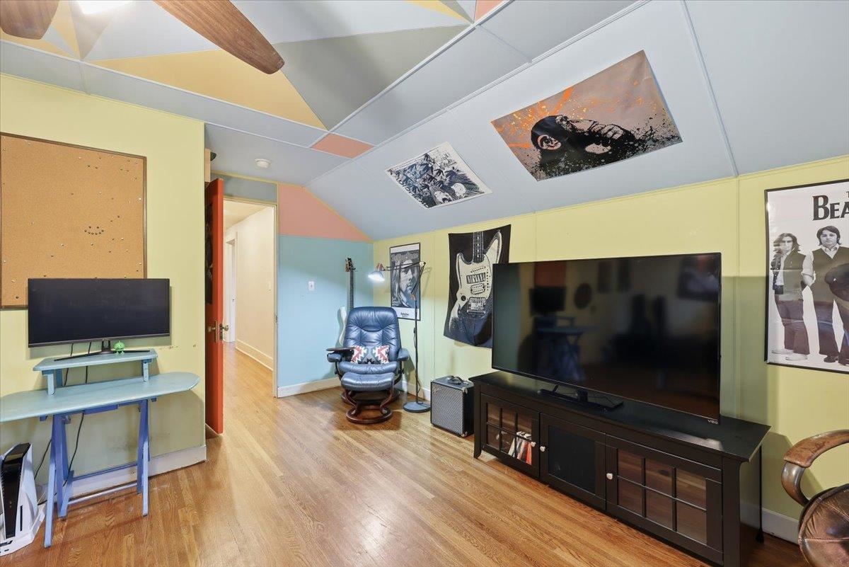 9227 N Mountain View Ln - Photo 22