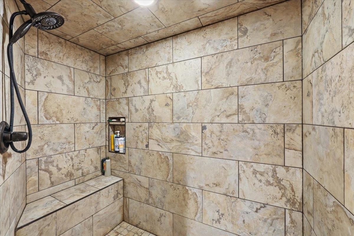9227 N Mountain View Ln - Photo 35