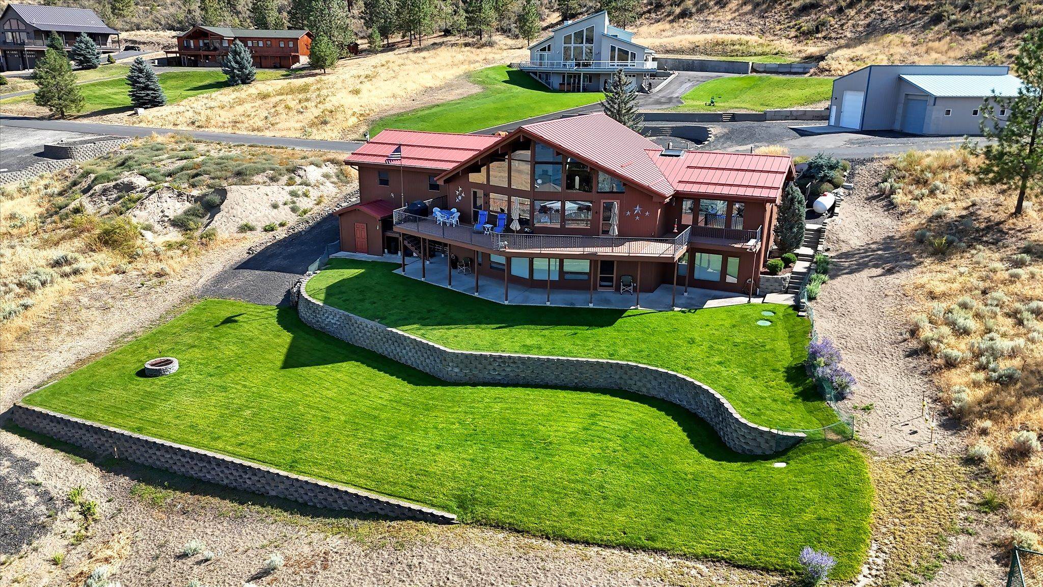 16547 Whitelaw Rd. E - Photo 5