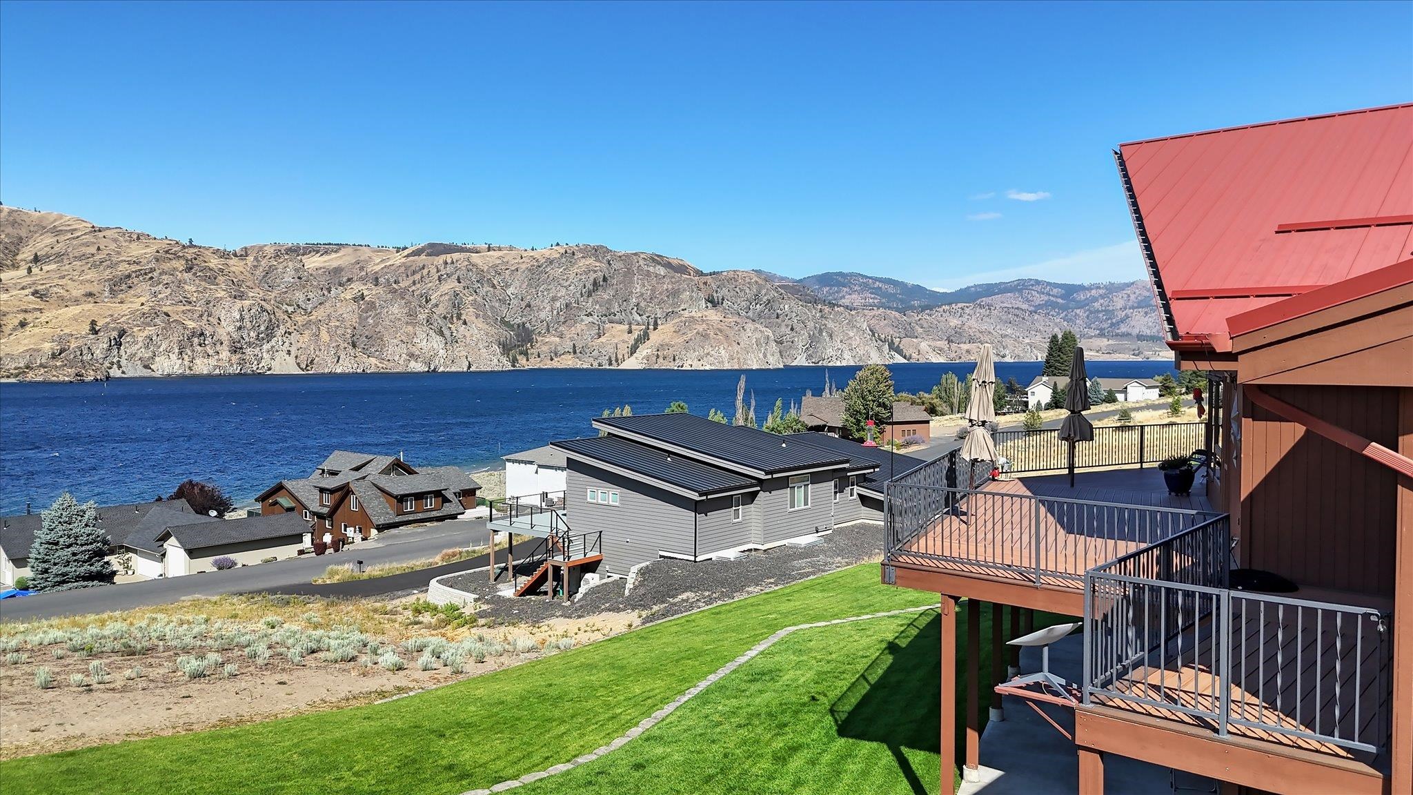 16547 Whitelaw Rd. E - Photo 6
