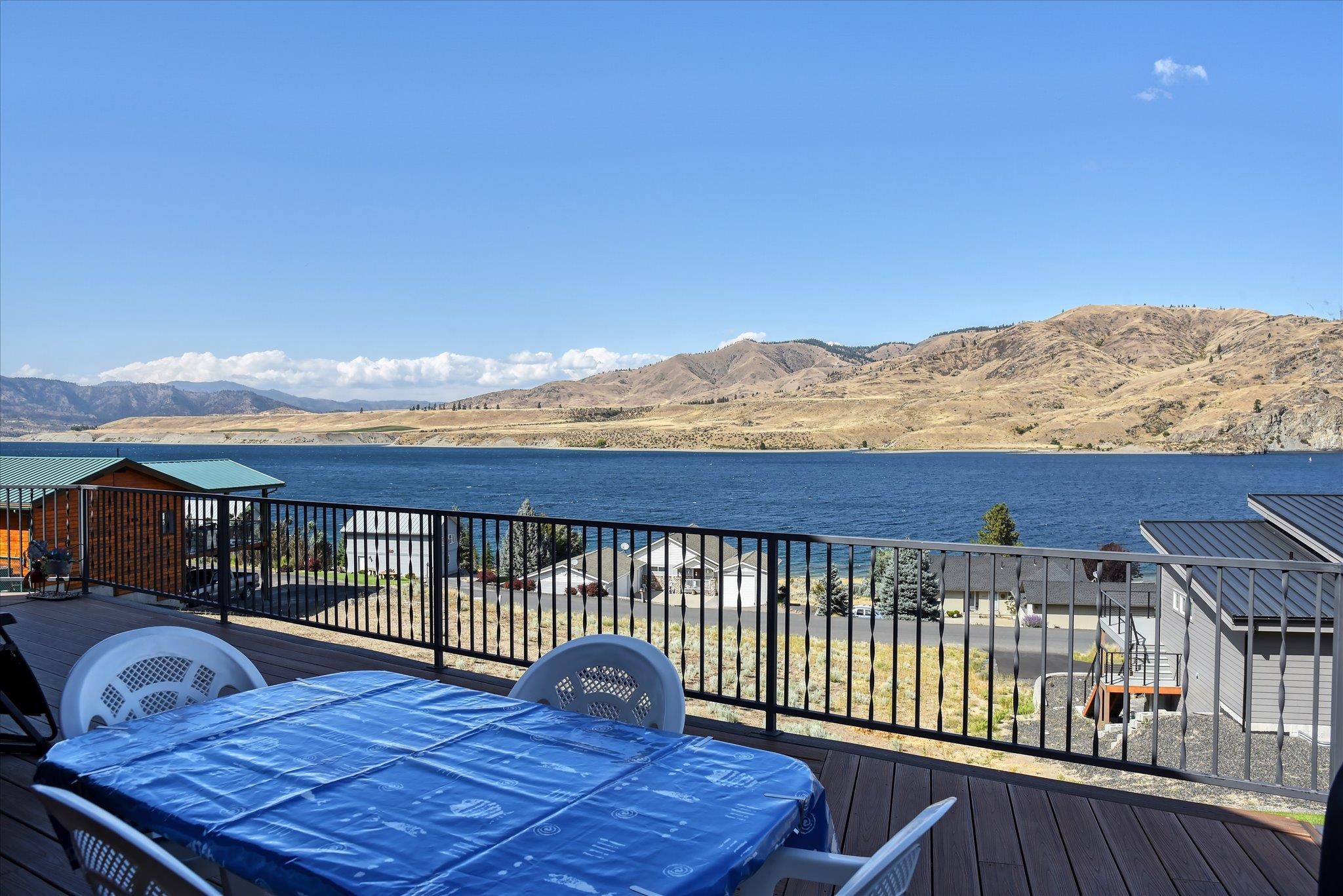 16547 Whitelaw Rd. E - Photo 7