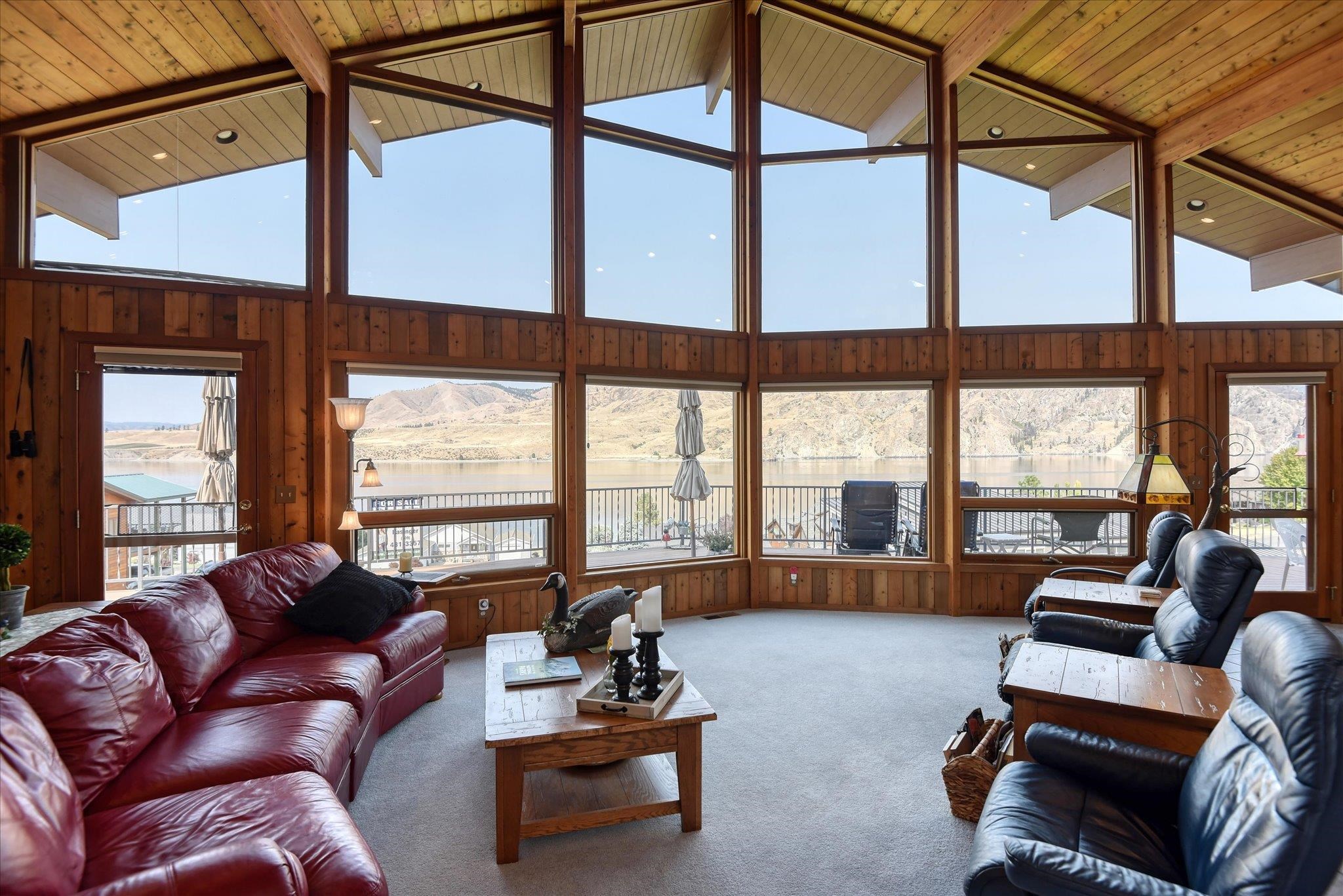 16547 Whitelaw Rd. E - Photo 16