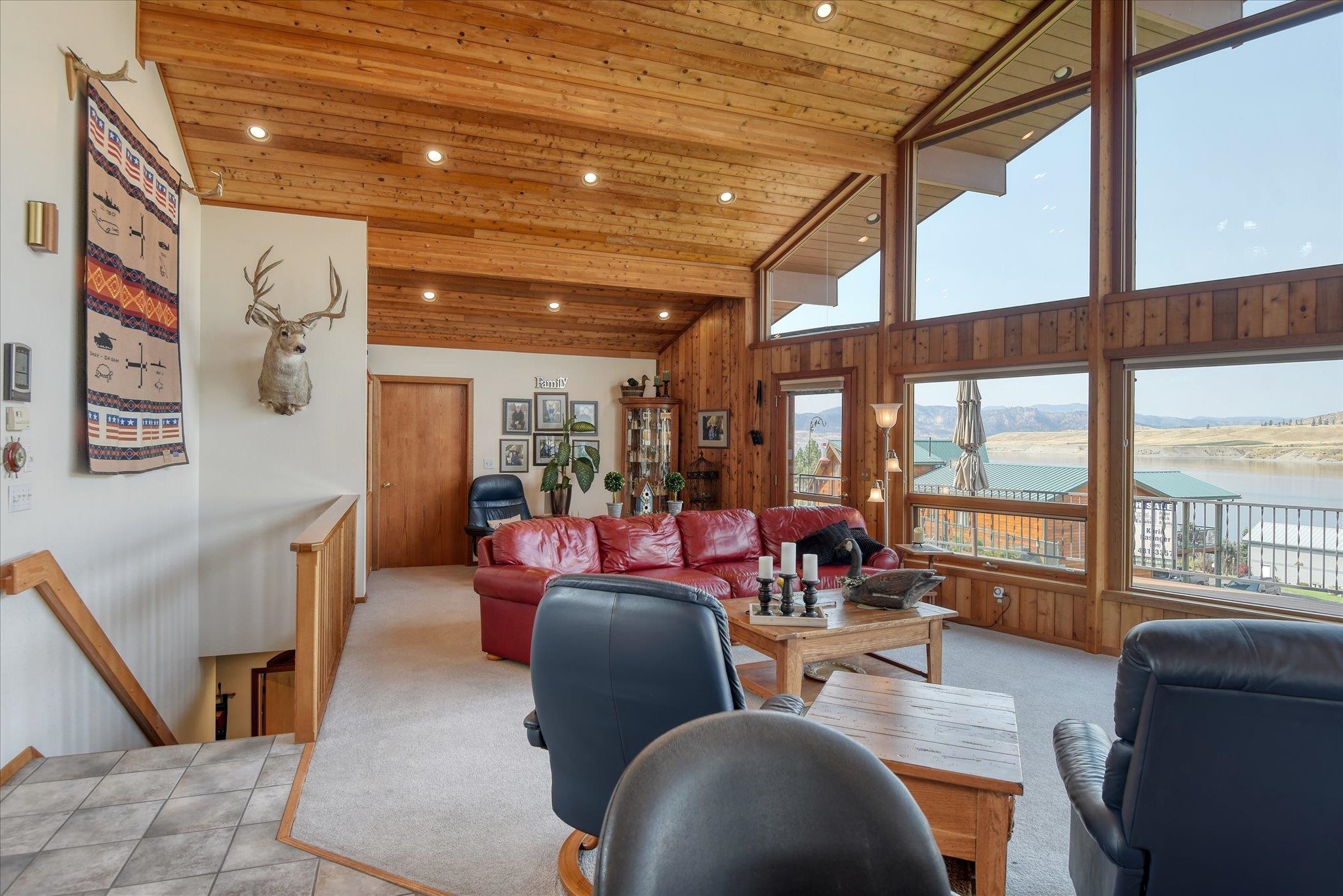 16547 Whitelaw Rd. E - Photo 23