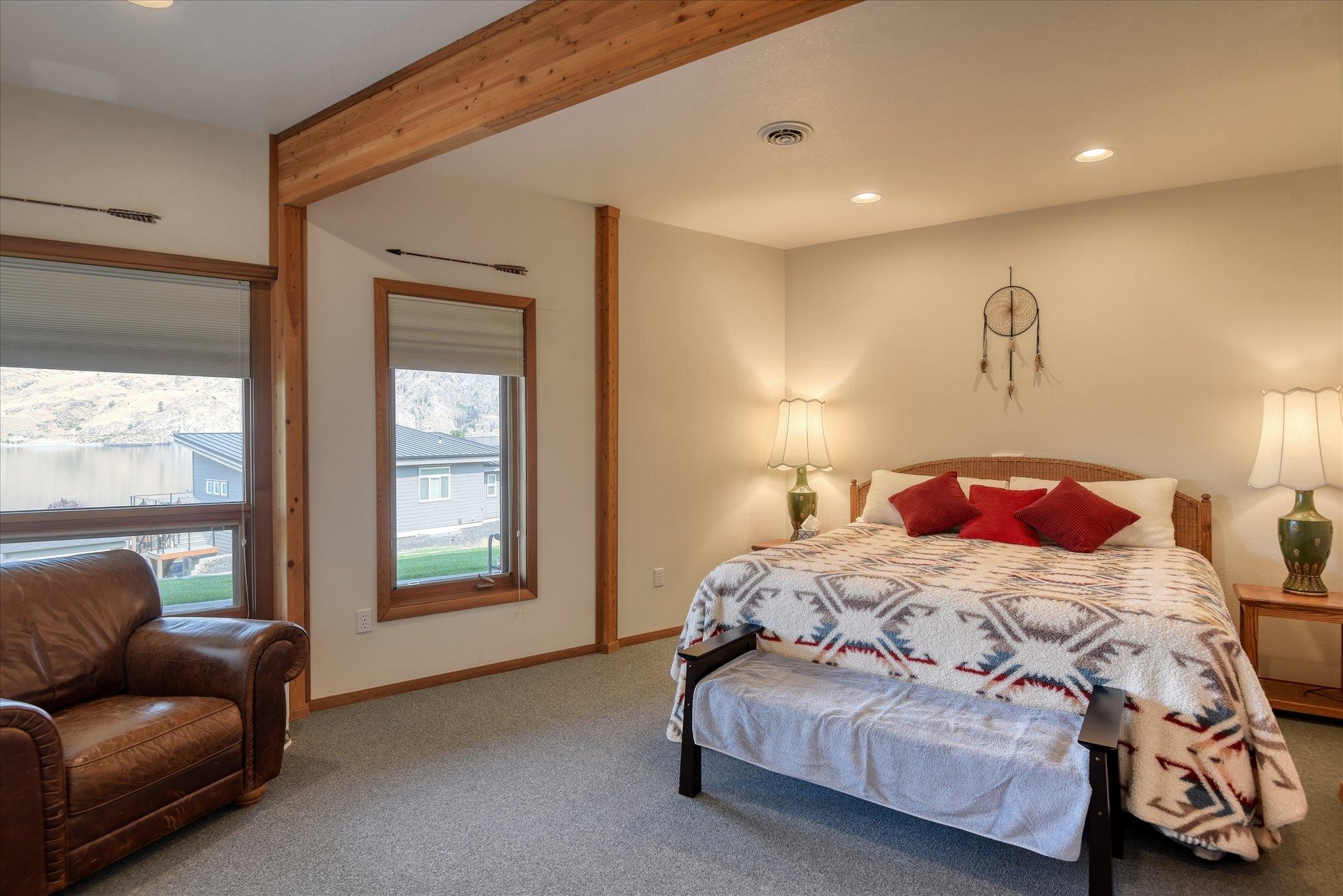 16547 Whitelaw Rd. E - Photo 39