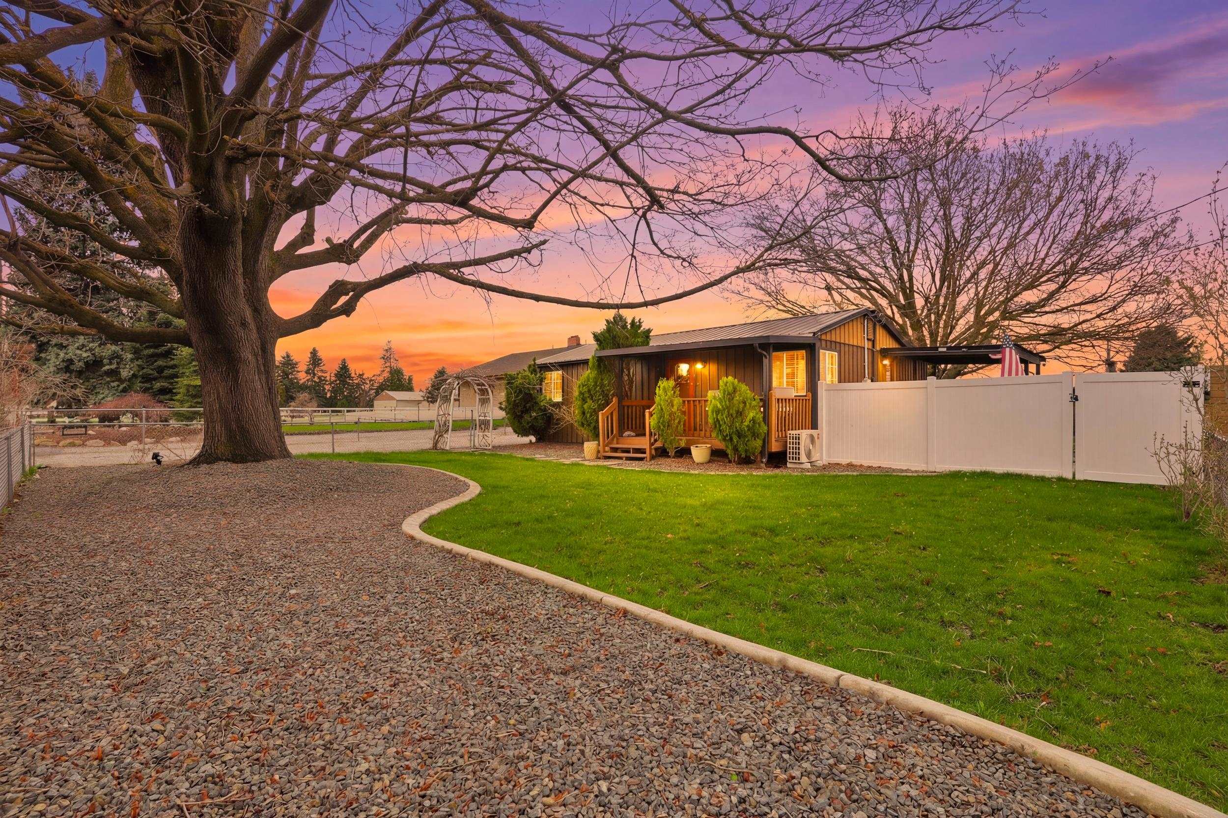 5325 N Vincent Rd - Photo 3