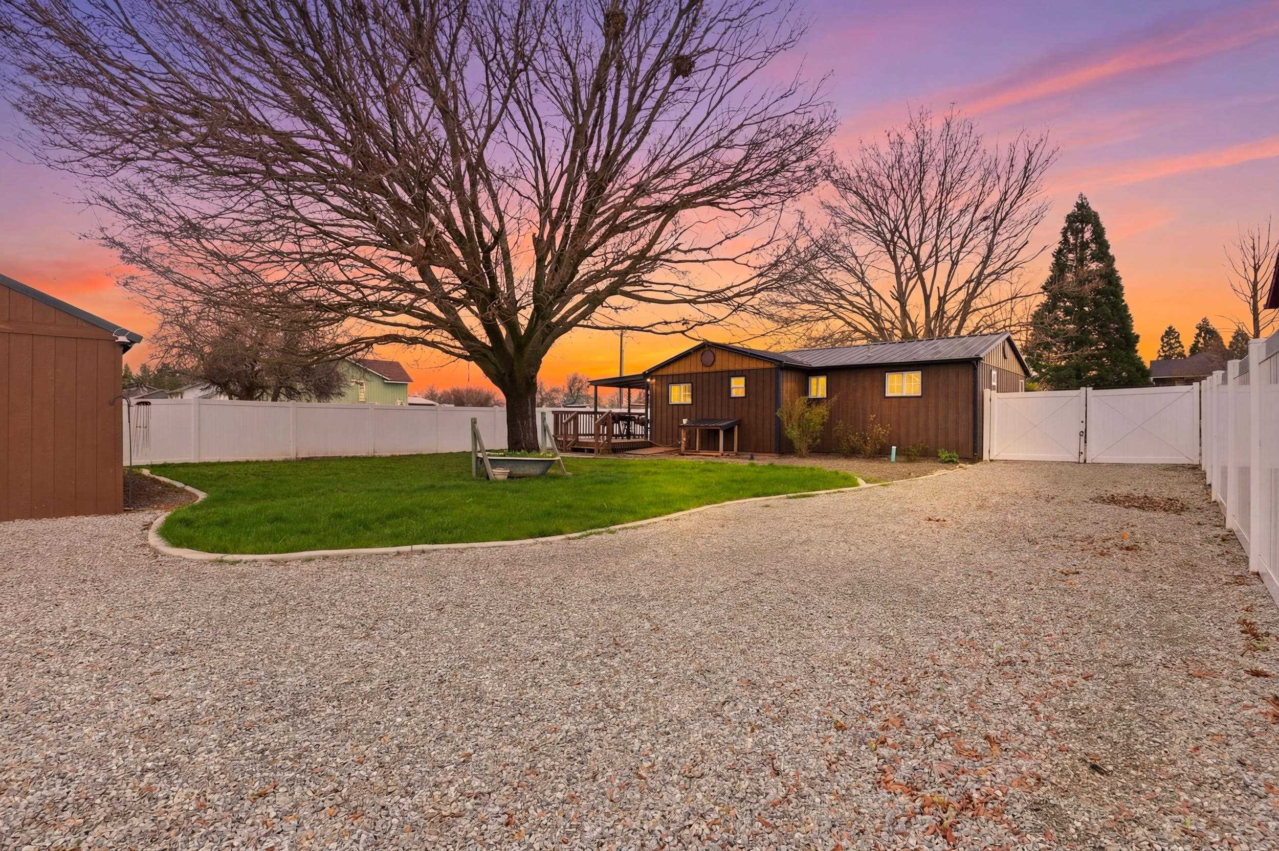 5325 N Vincent Rd - Photo 4