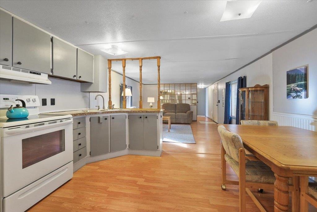 24807 E Trent Ave - Photo 2