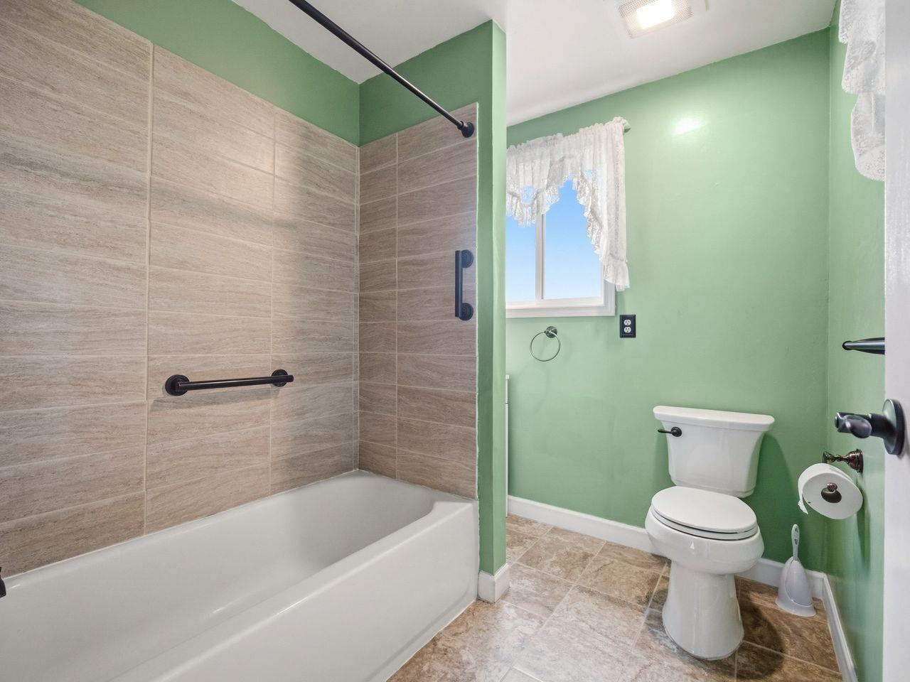 205 E Brewster St - Photo 13