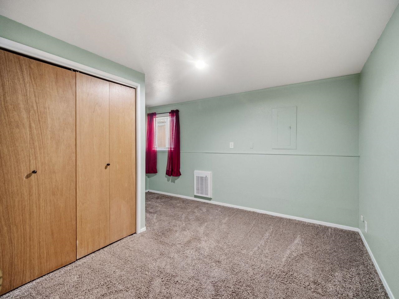205 E Brewster St - Photo 21