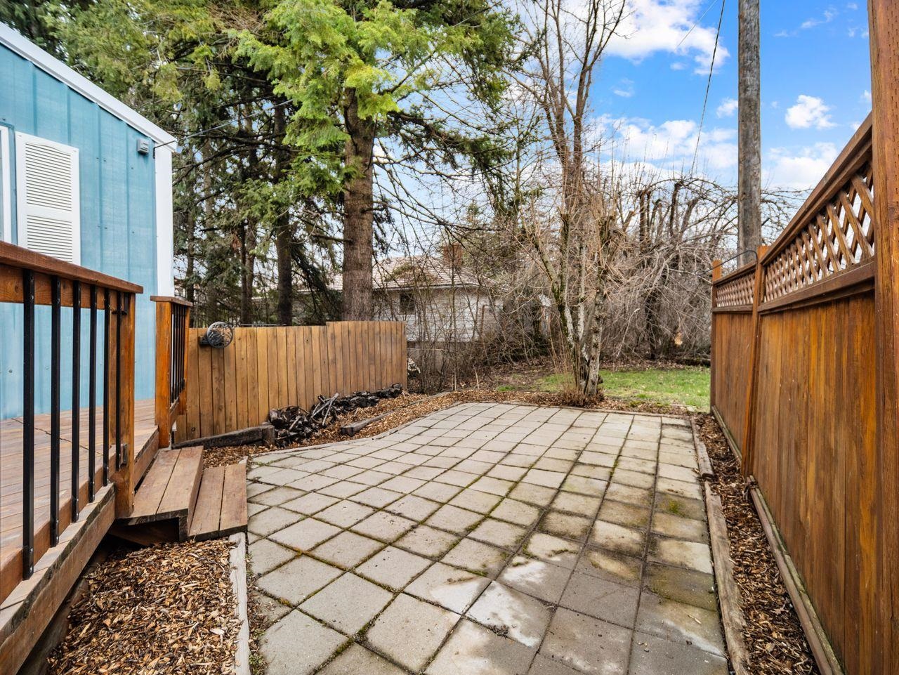 205 E Brewster St - Photo 39