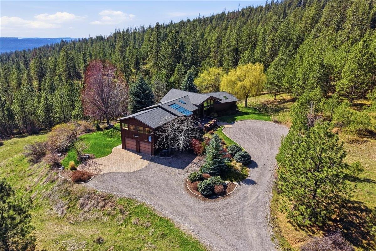 8206 W Bernhill Rd - Photo 3