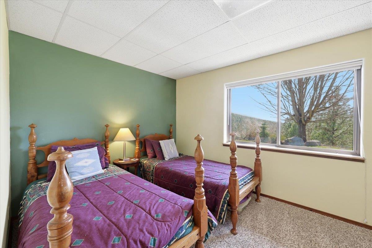 8206 W Bernhill Rd - Photo 36