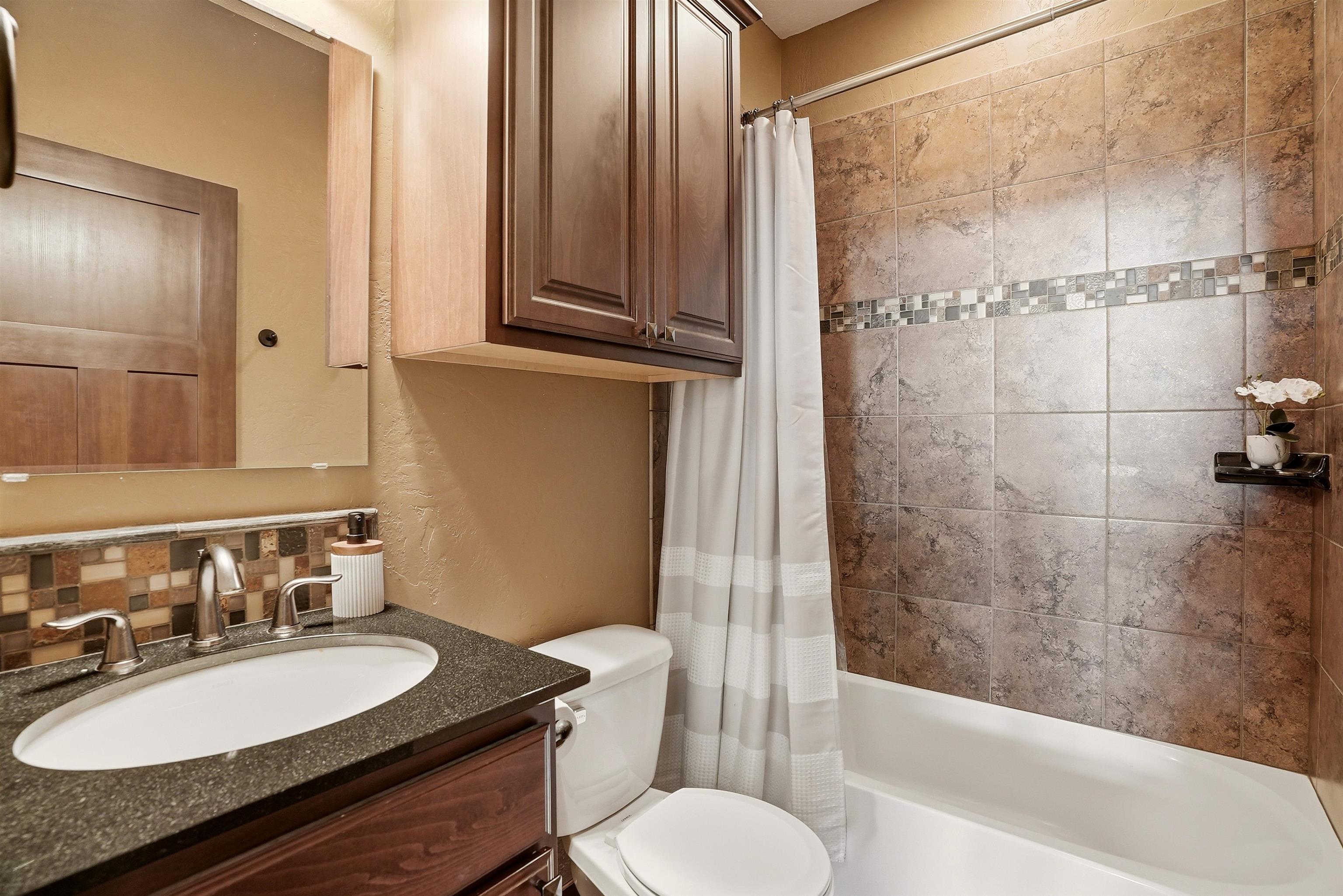 202 E Alexa Ct - Photo 13