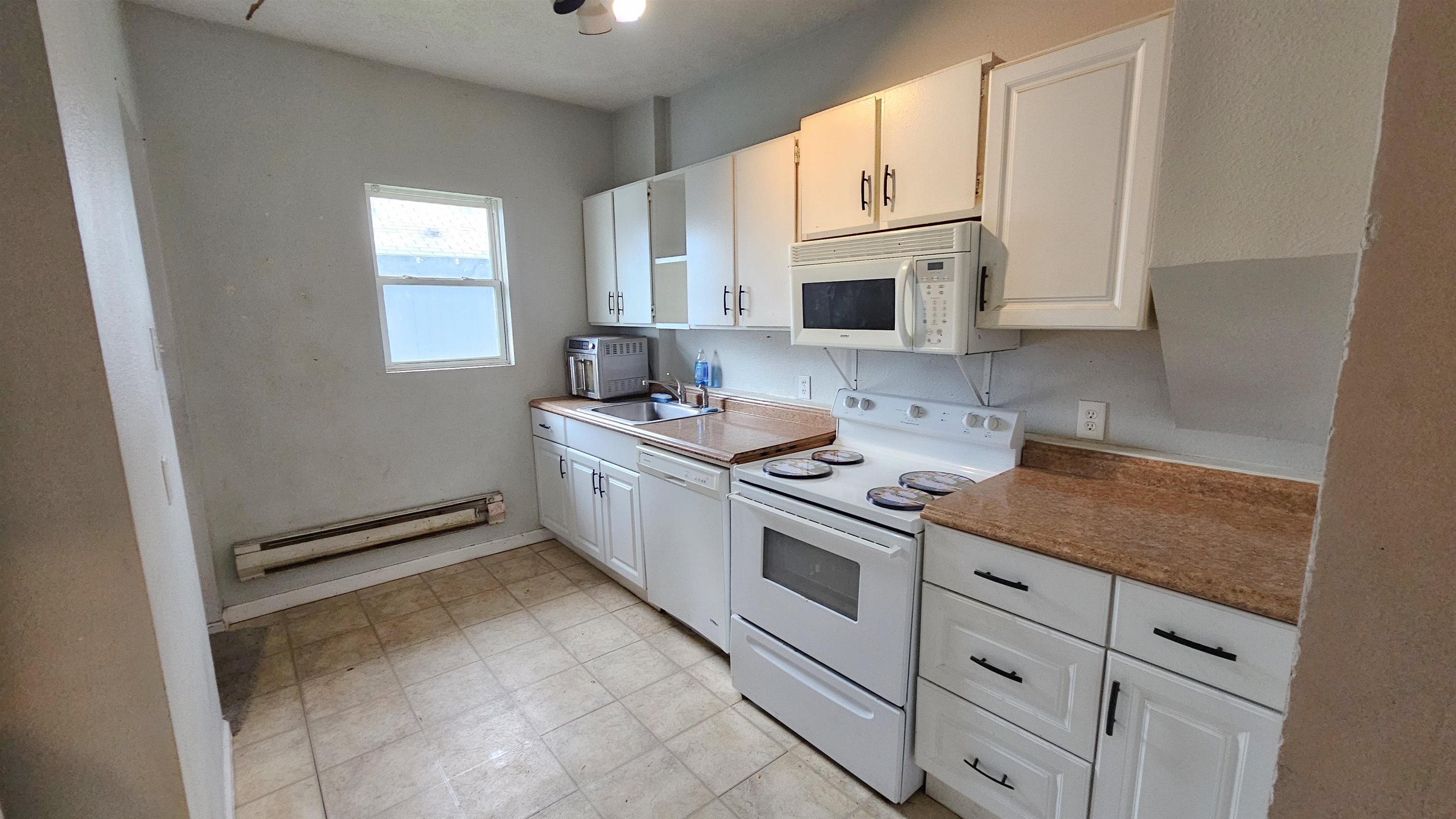 1217 E Wellesley Ave - Photo 4