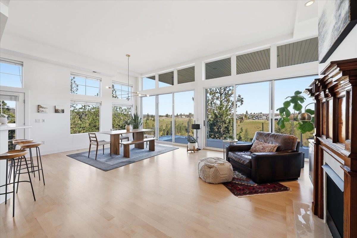 2230 W Riverside Ave - Photo 2