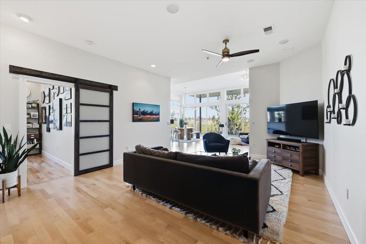 2230 W Riverside Ave - Photo 8