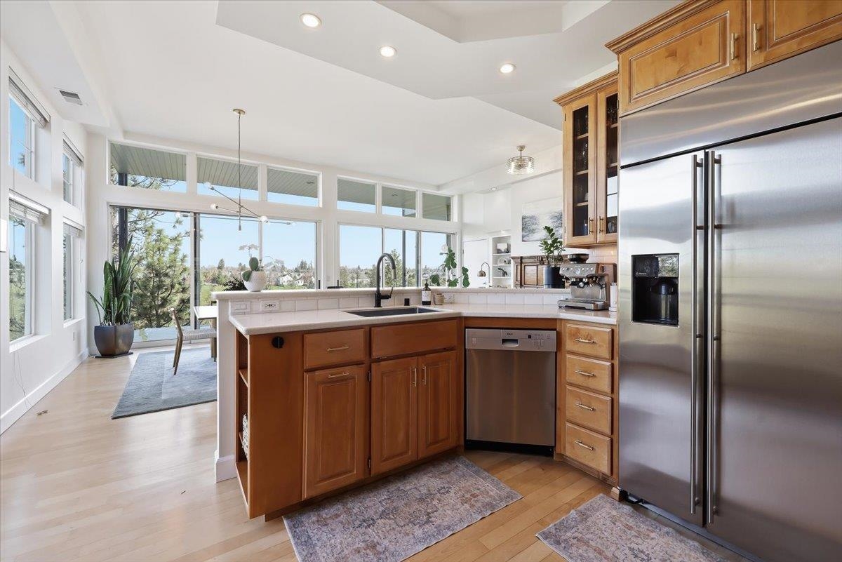 2230 W Riverside Ave - Photo 14