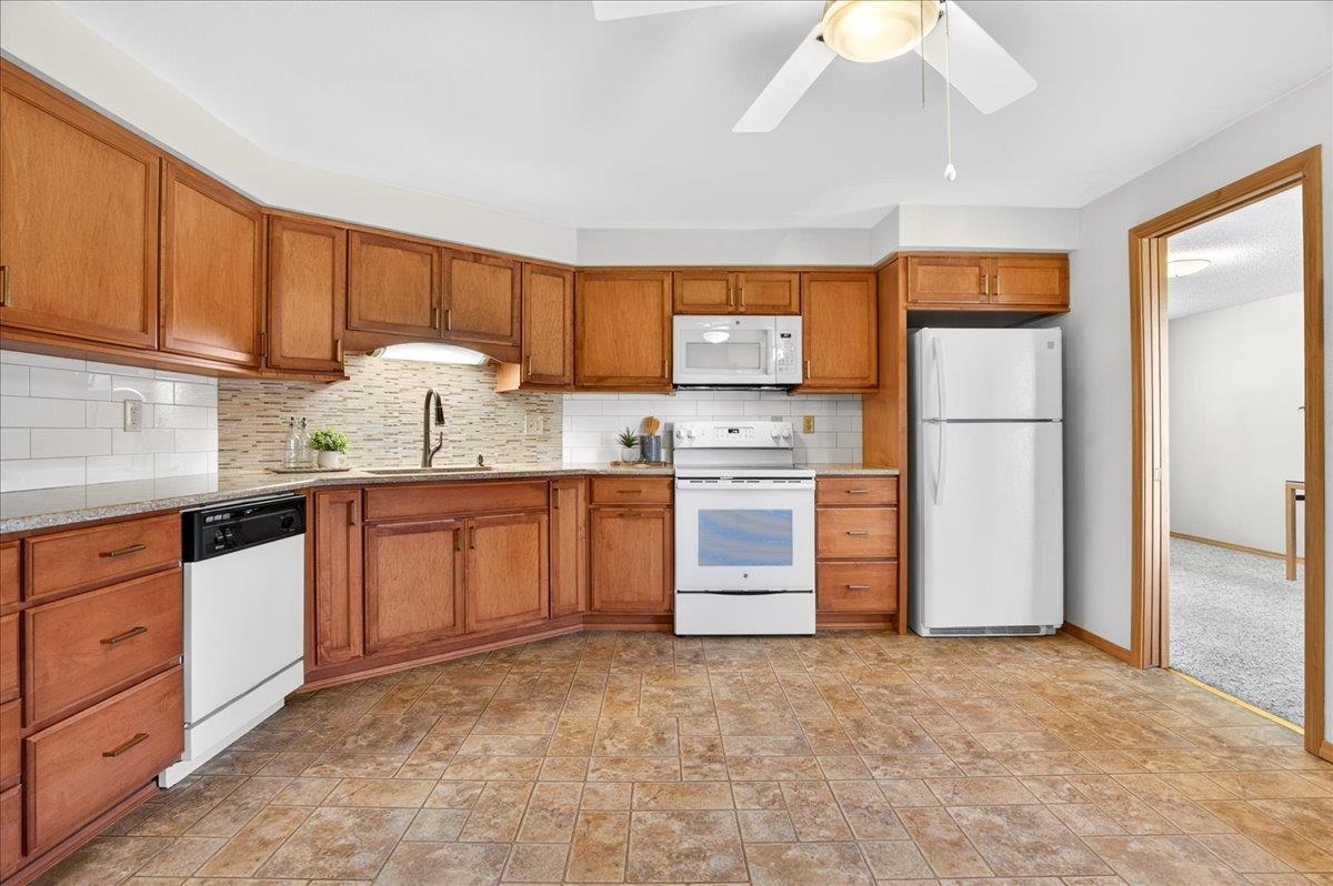 14822 N Gleneden St - Photo 10