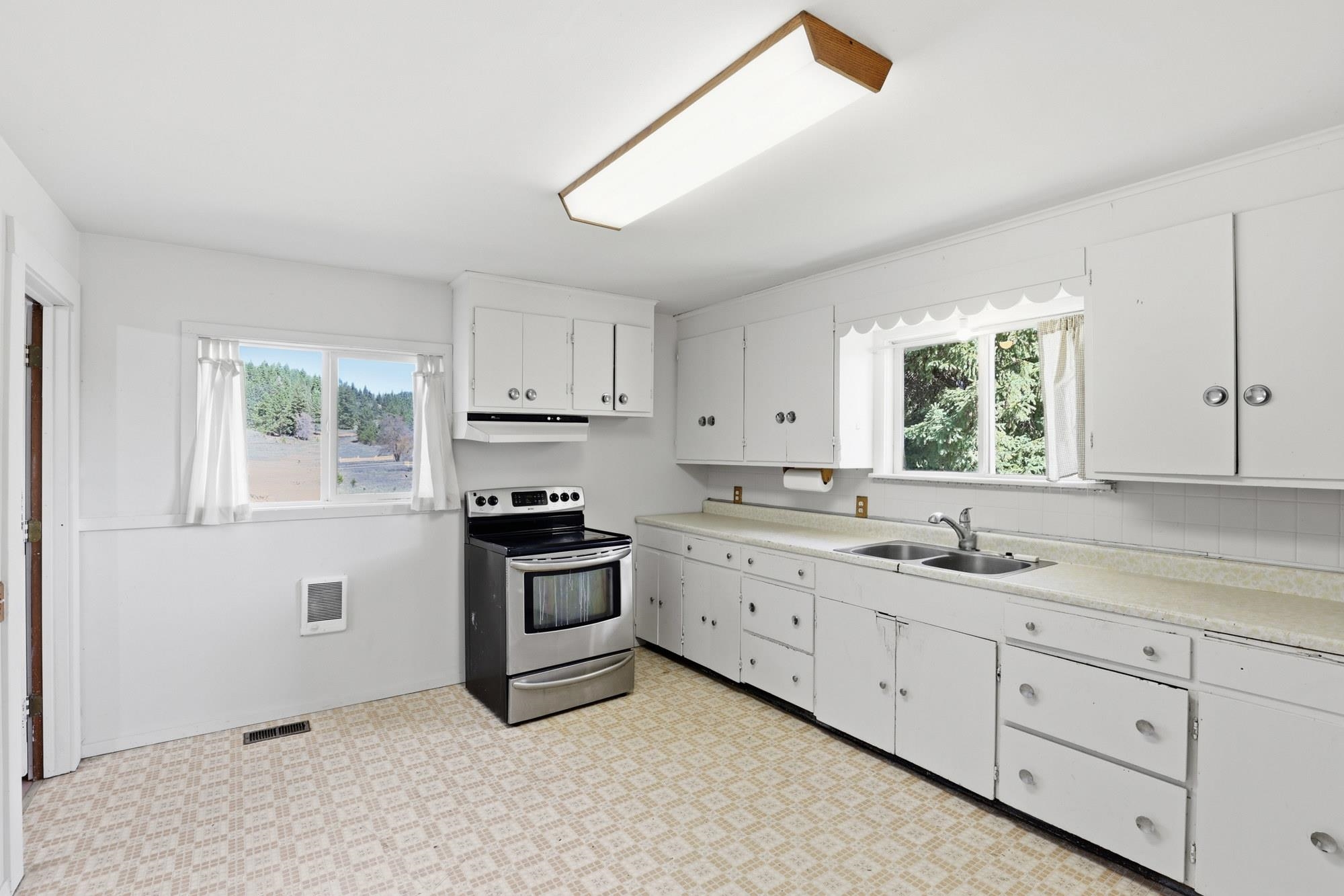 4853 N Sherman Rd - Photo 9
