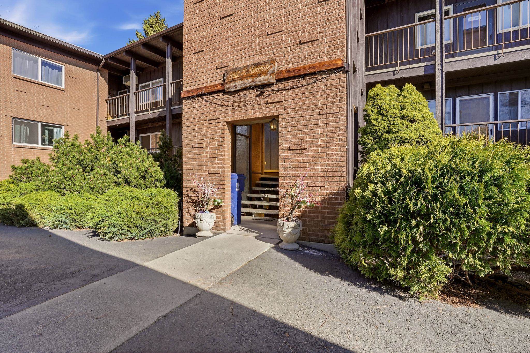 108 E Rowan Ave - Photo 4