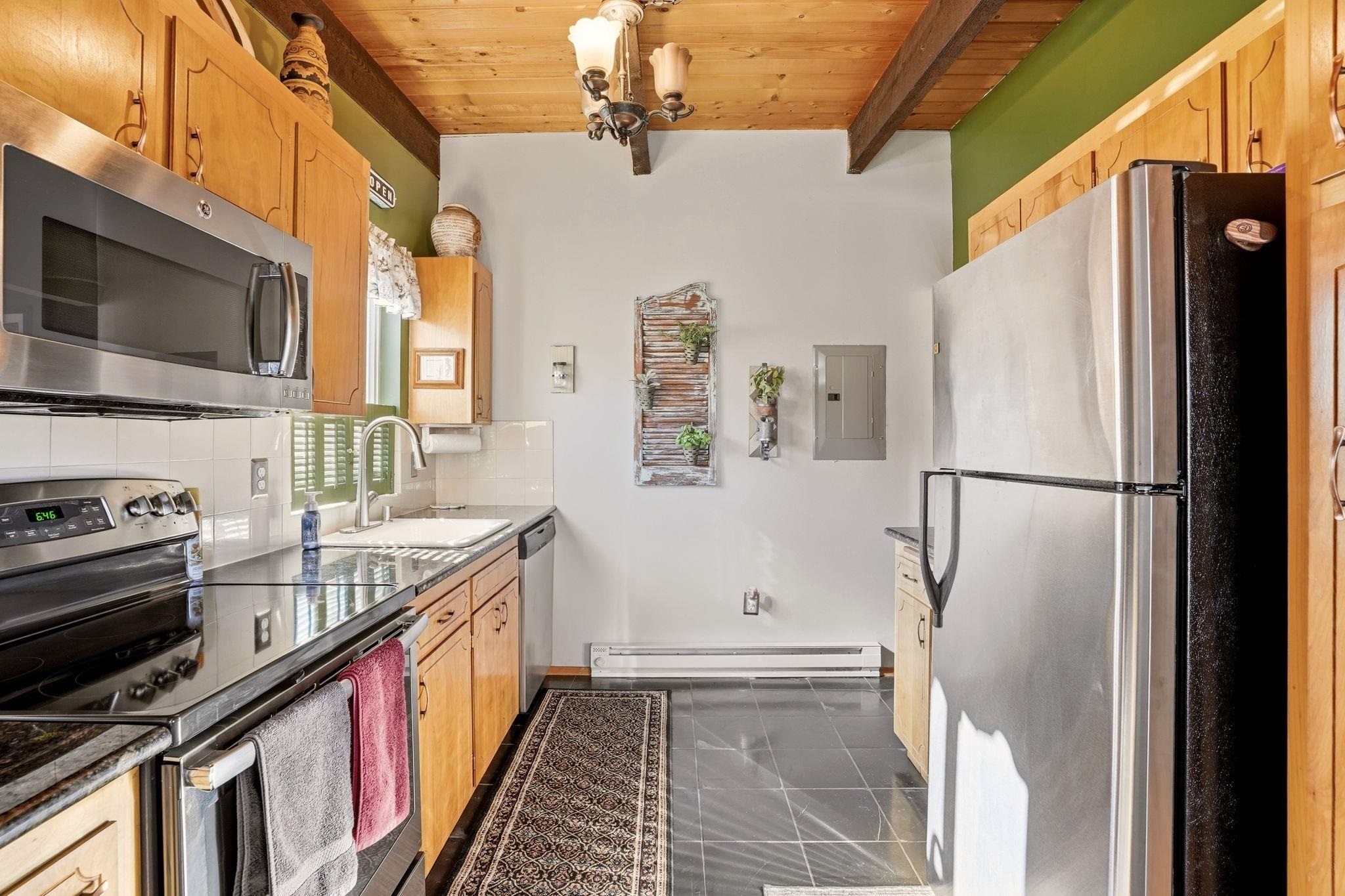 108 E Rowan Ave - Photo 16