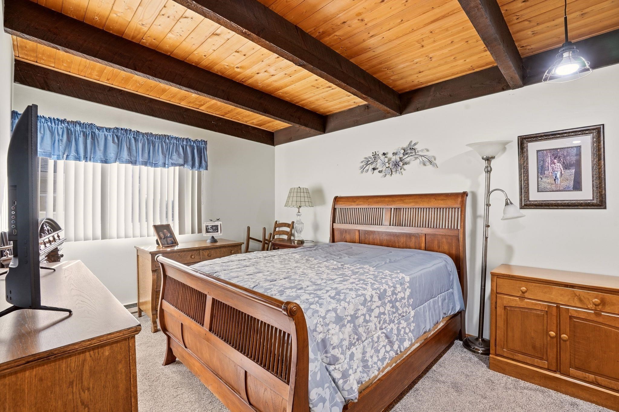 108 E Rowan Ave - Photo 19