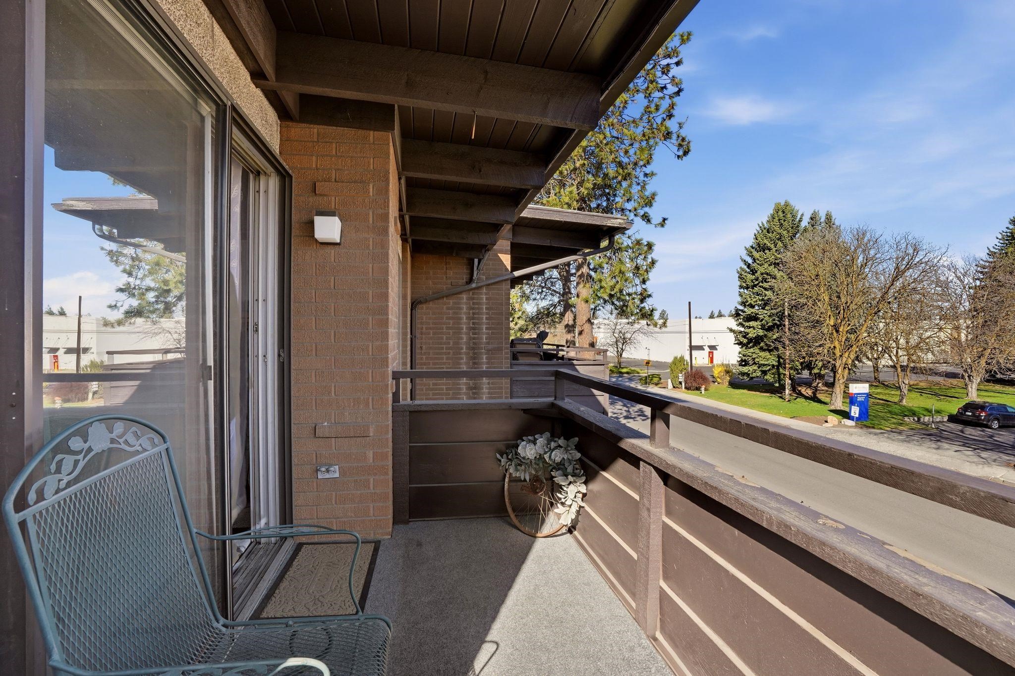 108 E Rowan Ave - Photo 25