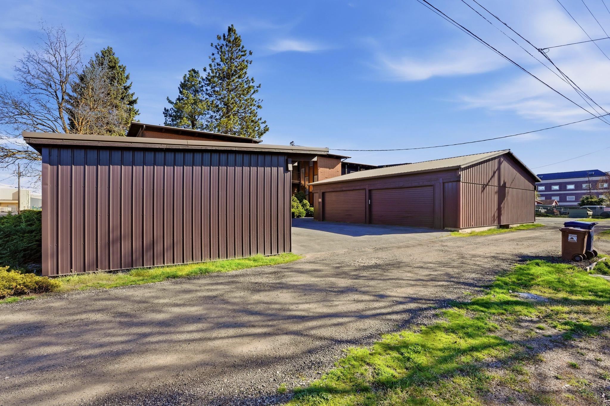 108 E Rowan Ave - Photo 31