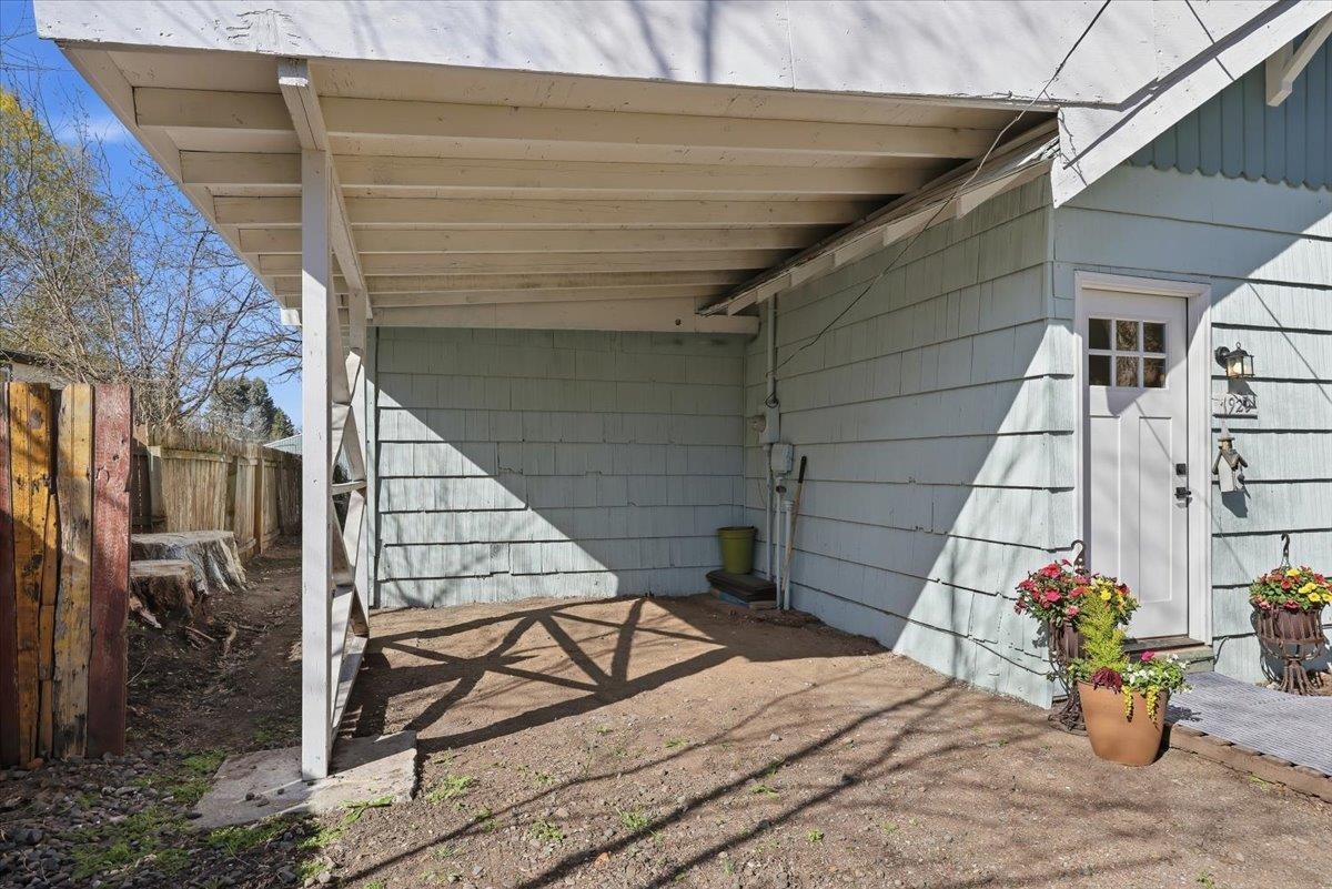 1920 W 23rd Ave - Photo 4