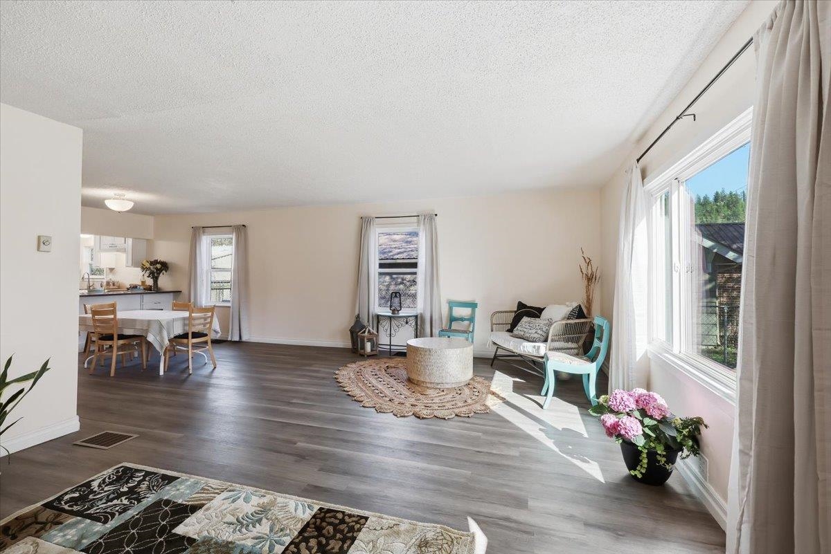 1920 W 23rd Ave - Photo 8
