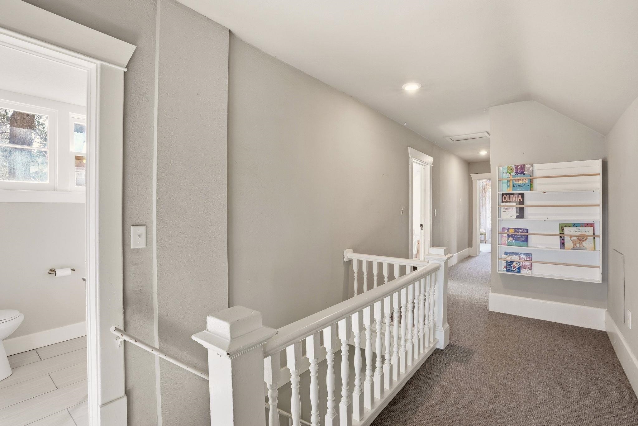 2435 E North Altamont Blvd - Photo 23