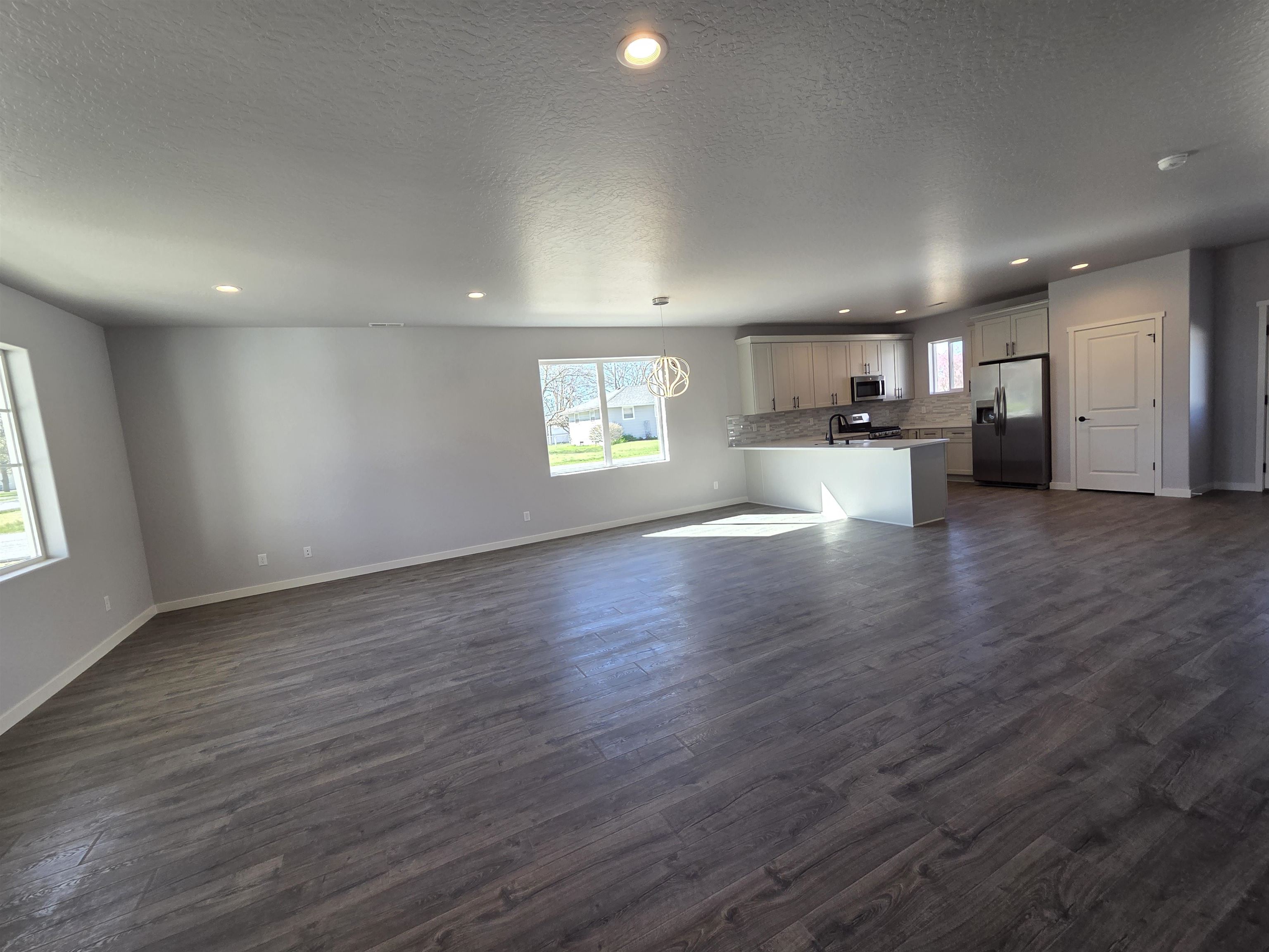 12703 E Desmet Ave - Photo 5