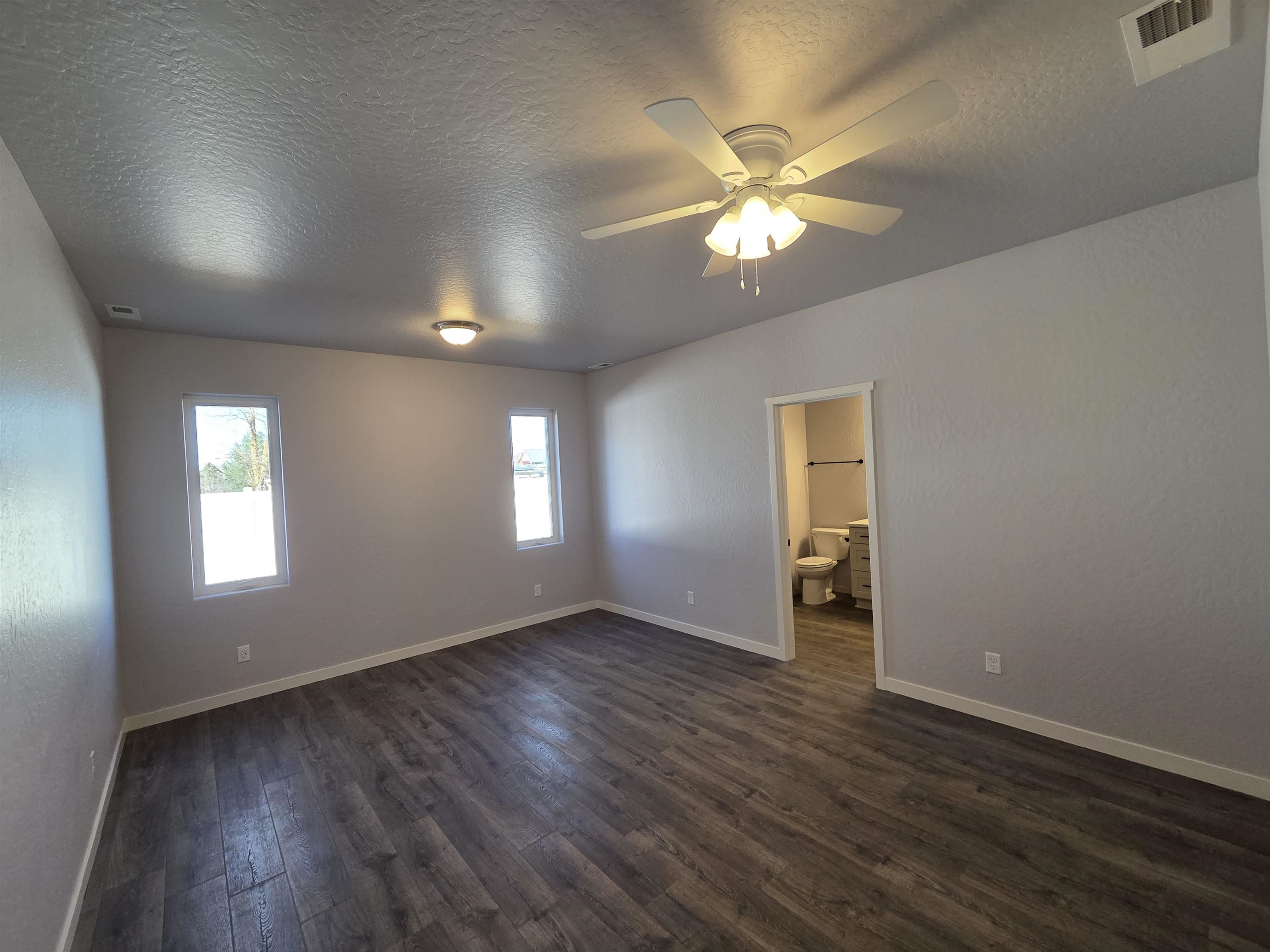 12703 E Desmet Ave - Photo 9