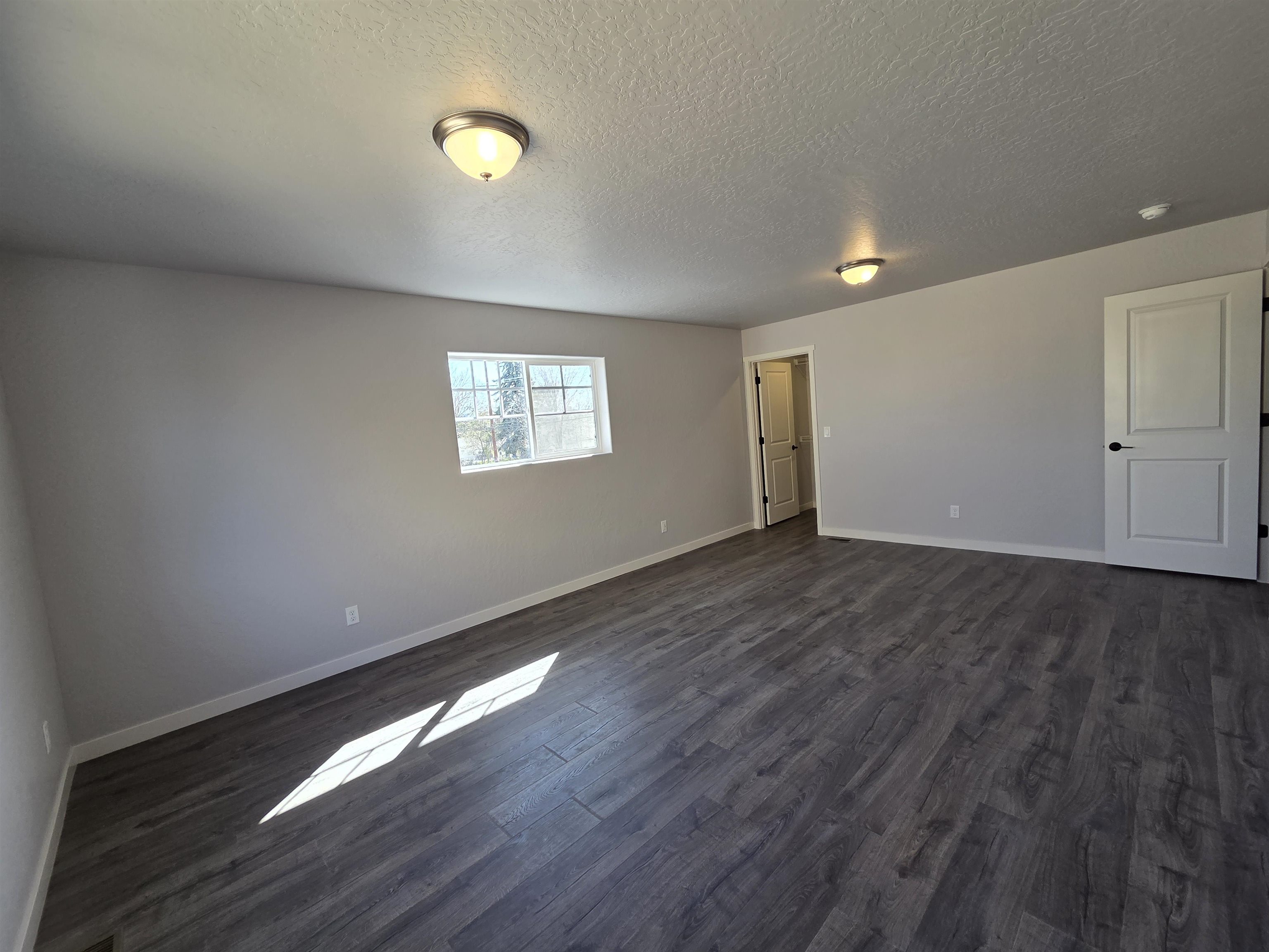 12703 E Desmet Ave - Photo 18