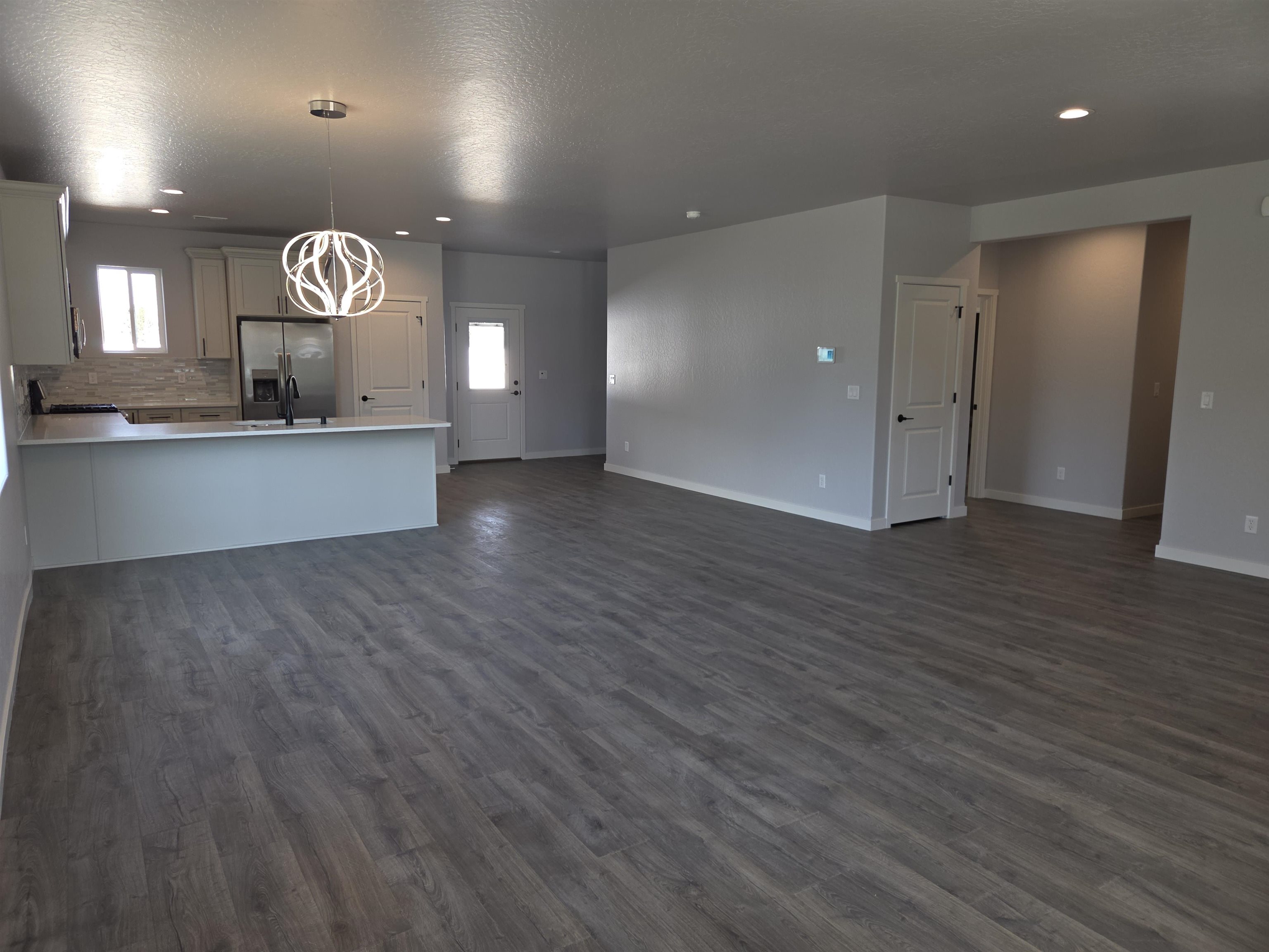 12703 E Desmet Ave - Photo 4