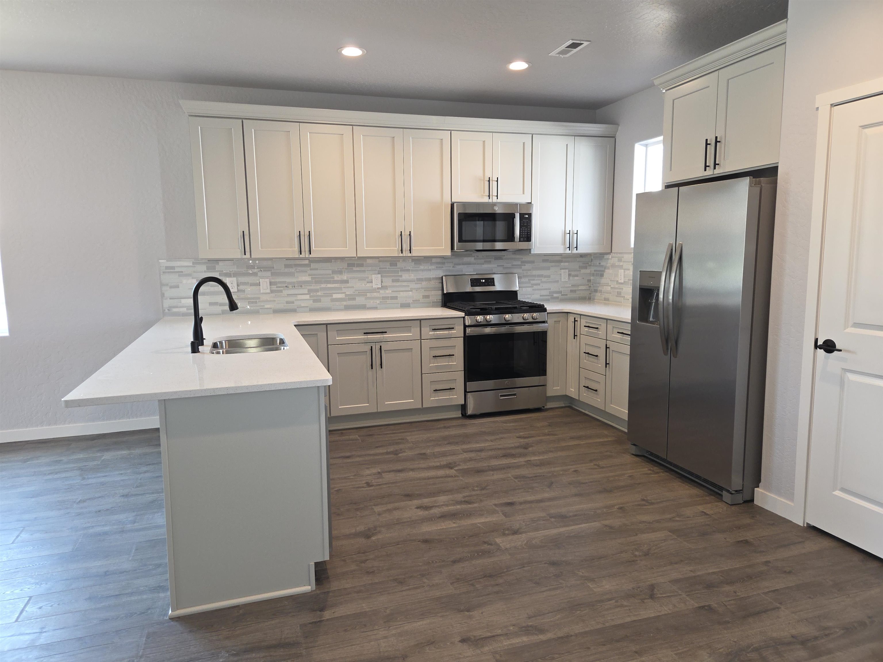 12703 E Desmet Ave - Photo 6