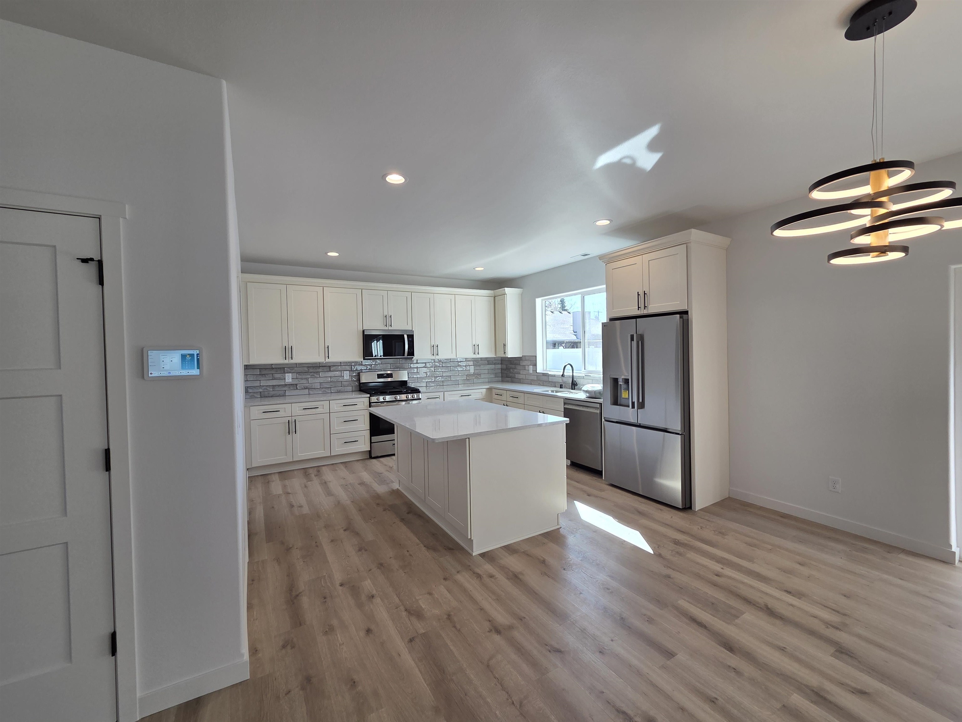 12708 E Desmet Ave - Photo 10