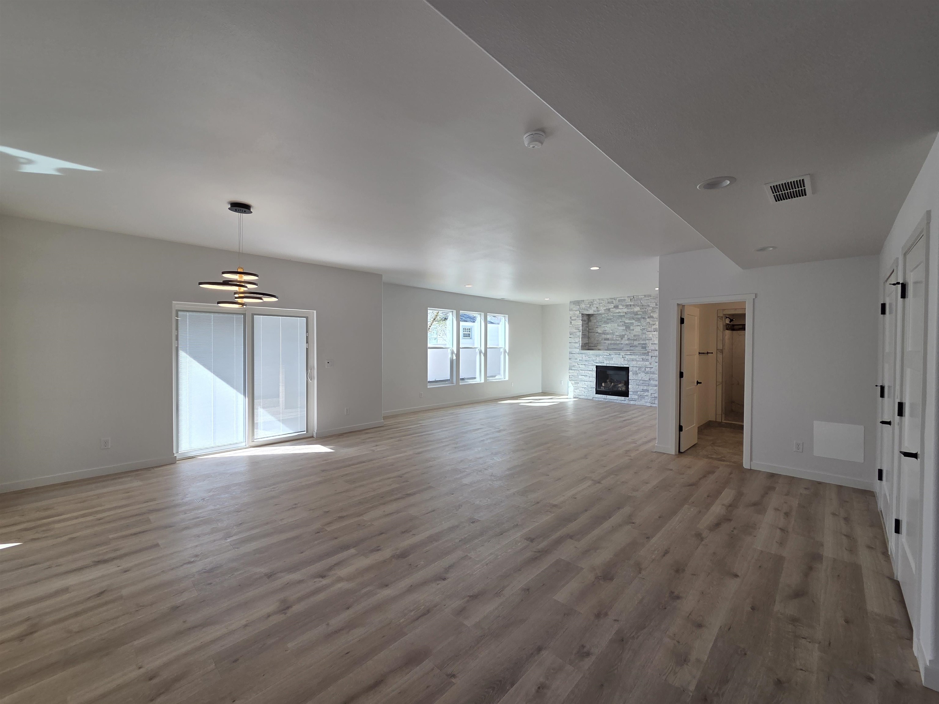 12708 E Desmet Ave - Photo 6