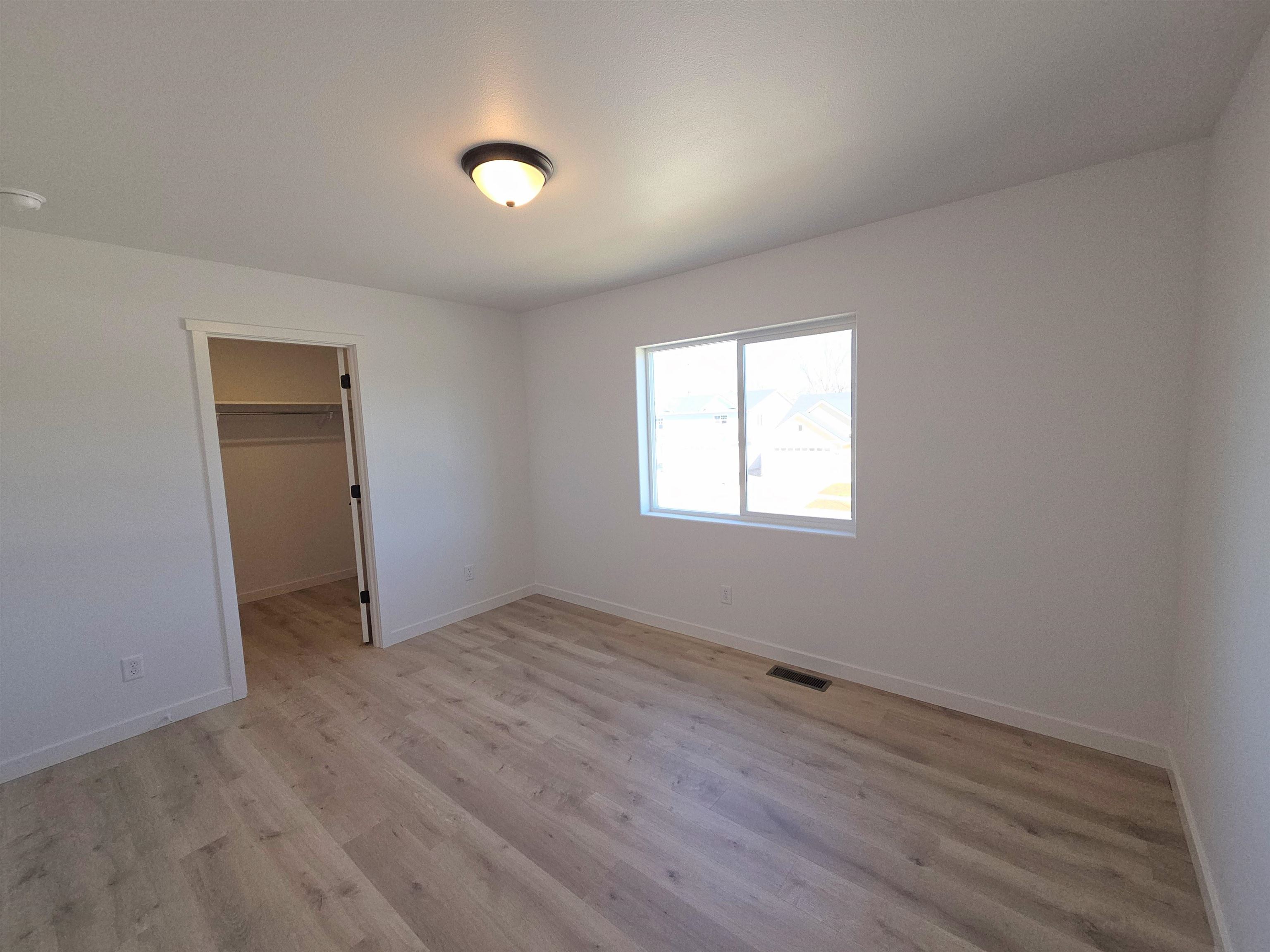 12708 E Desmet Ave - Photo 22