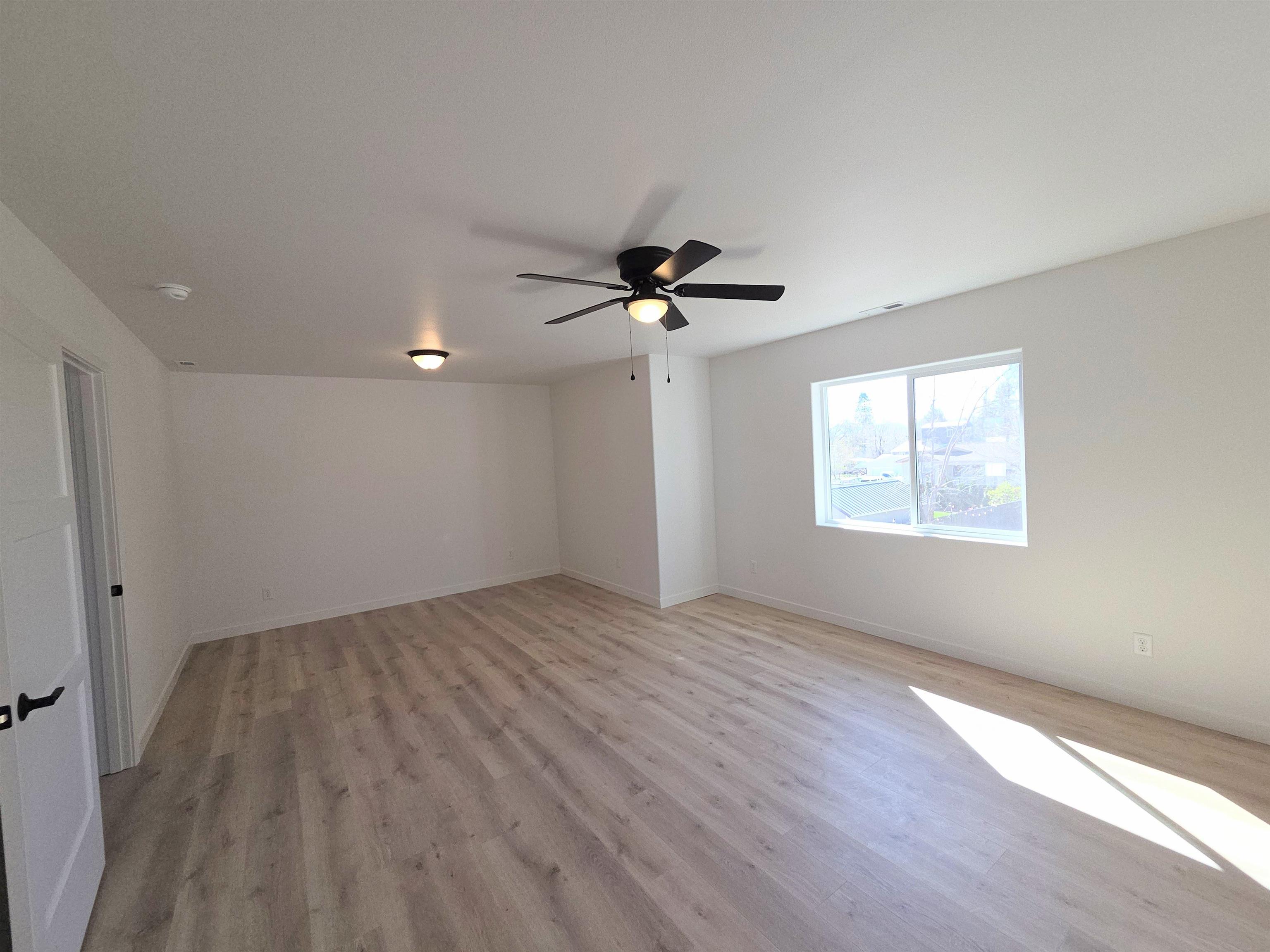 12708 E Desmet Ave - Photo 23