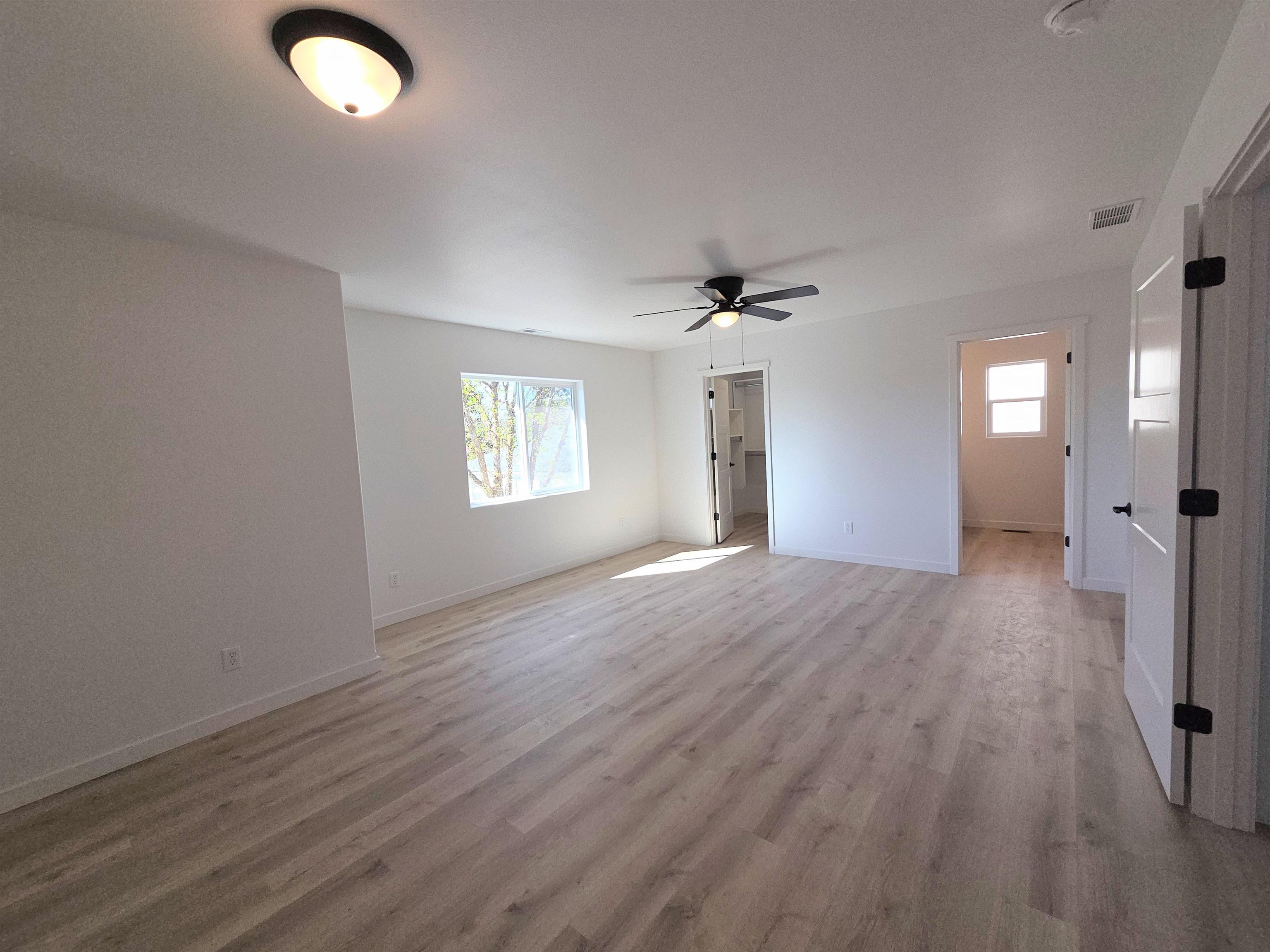 12708 E Desmet Ave - Photo 24