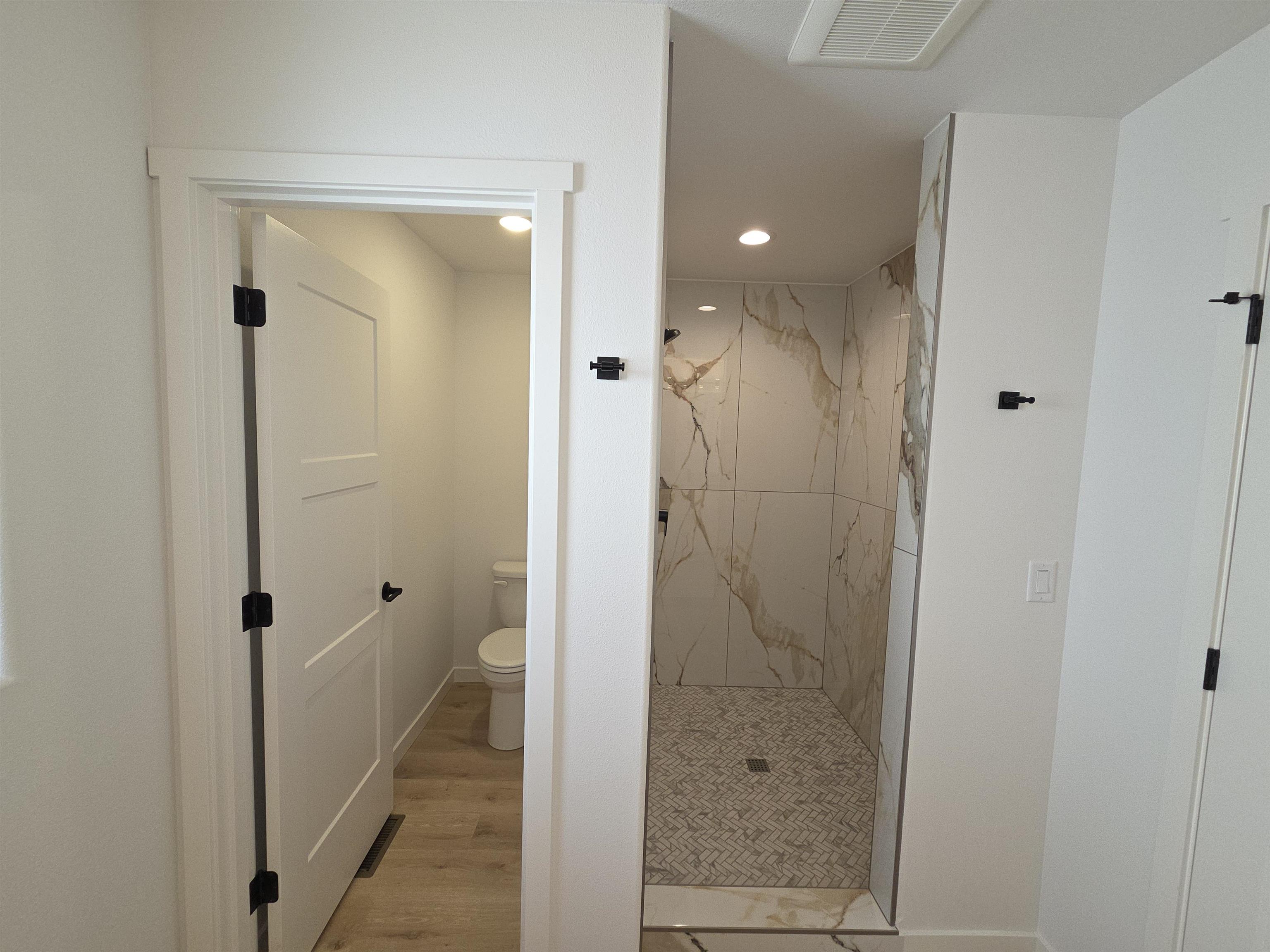 12708 E Desmet Ave - Photo 26