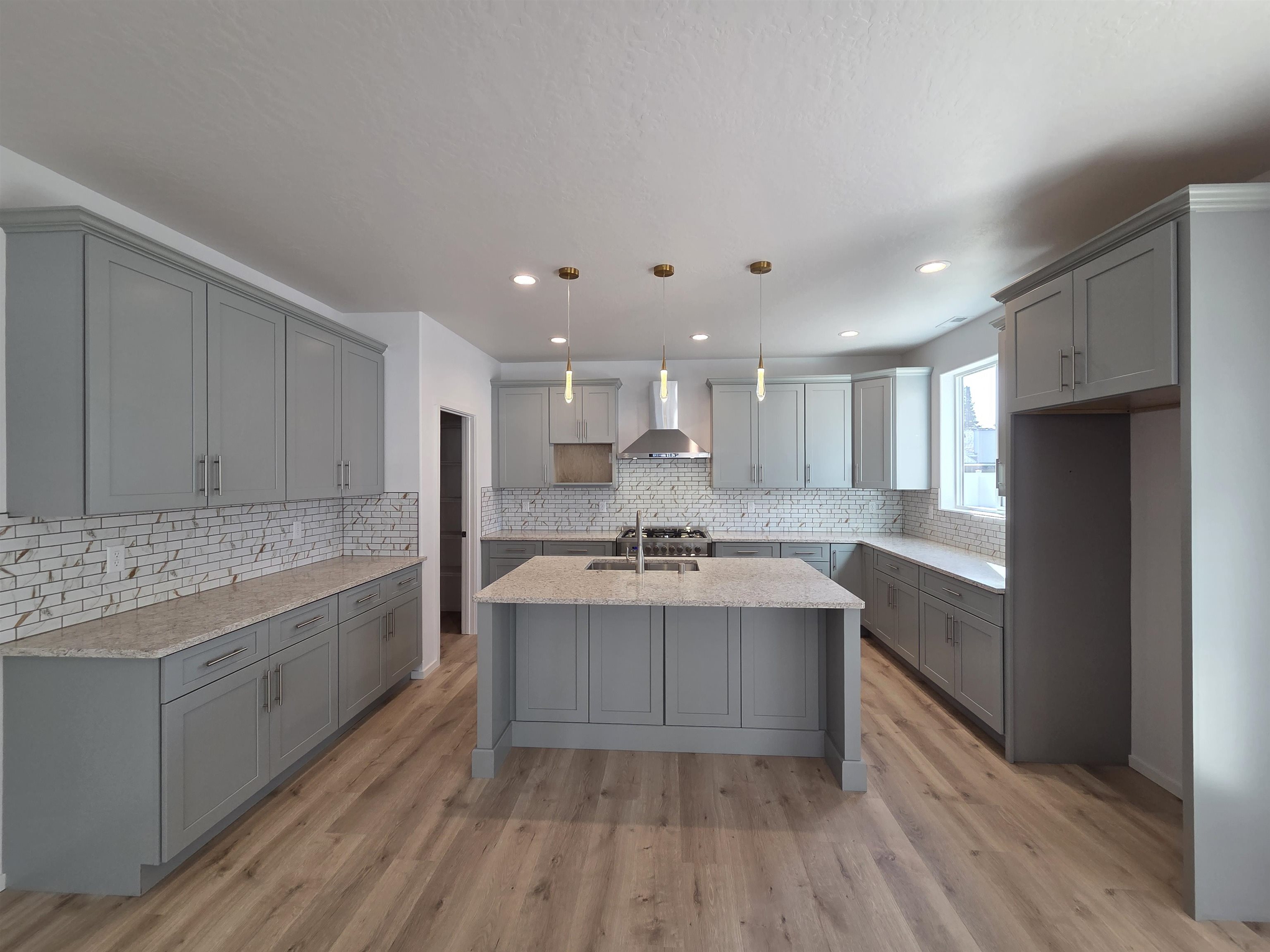 12704 E Desmet Ave - Photo 7