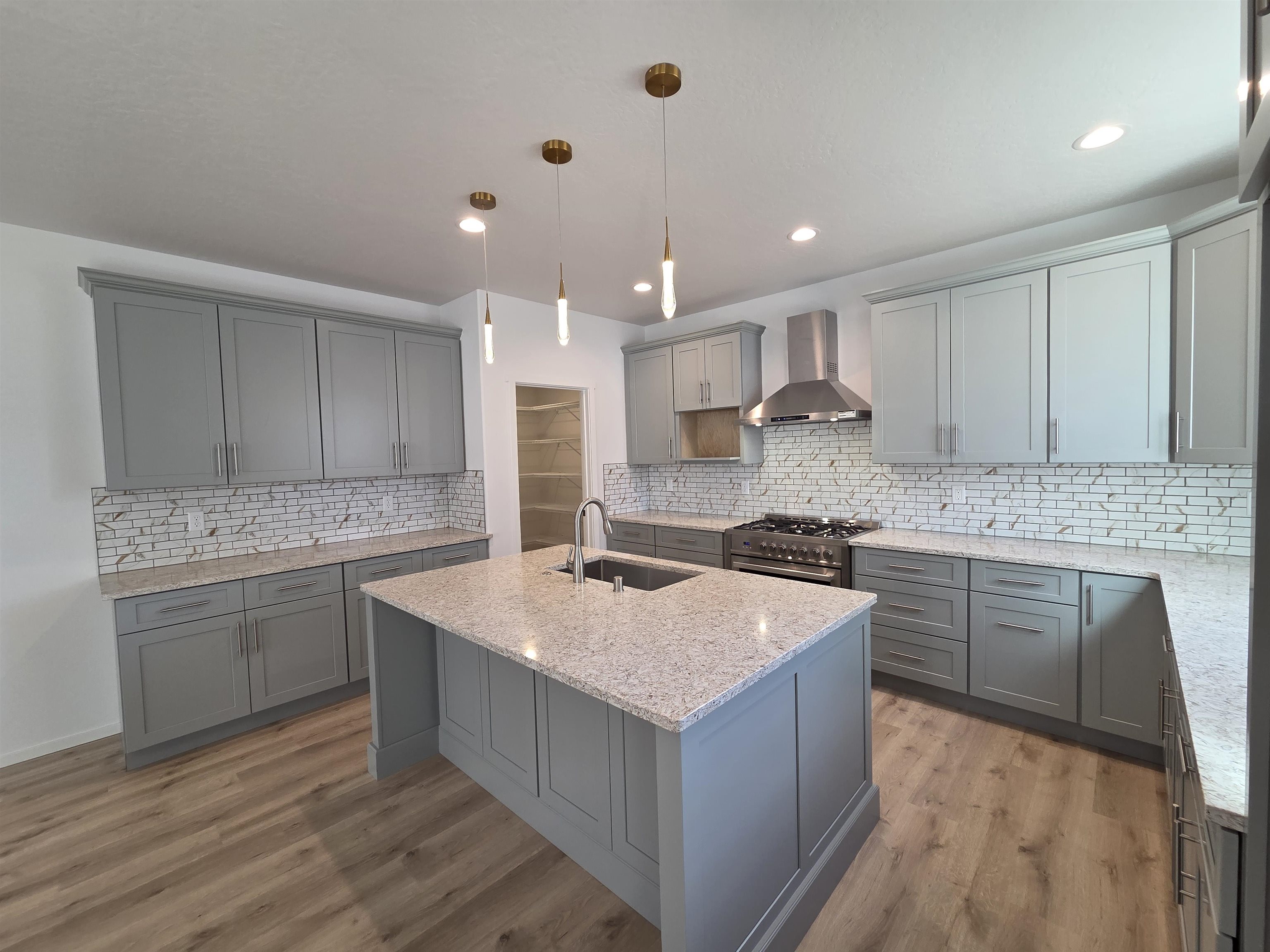 12704 E Desmet Ave - Photo 6