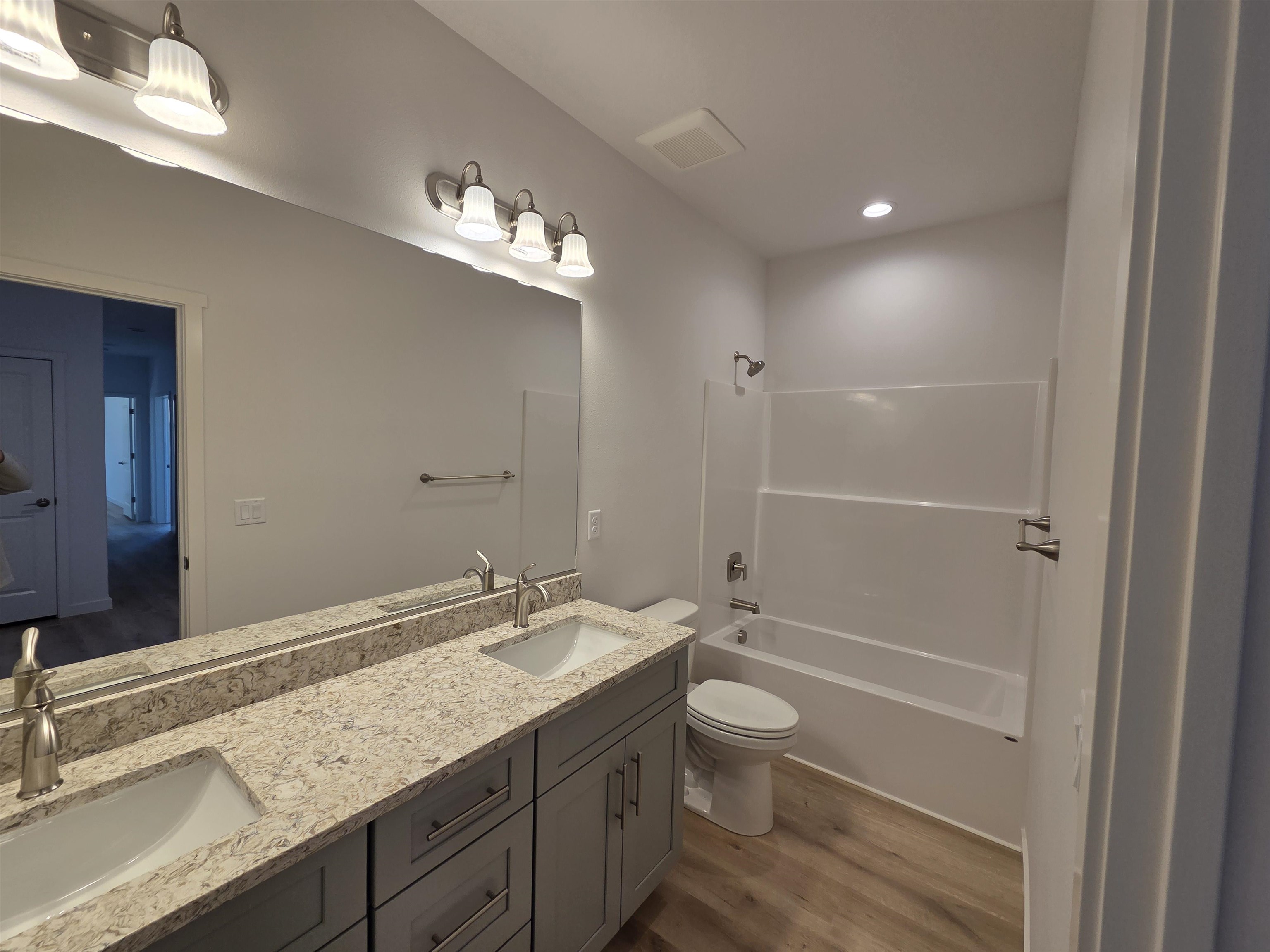 12704 E Desmet Ave - Photo 12